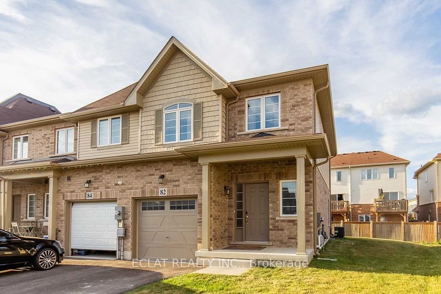 82 Bradbury Road, Hamilton, On L8j 0e4