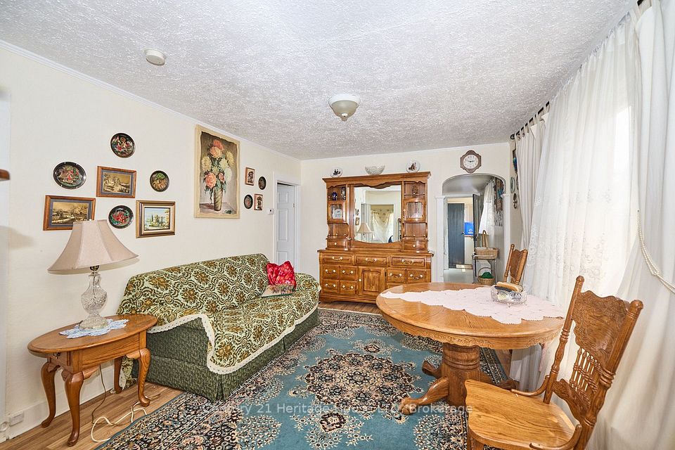 231 Dufferin Street, Fort Erie, On L2a 2t7