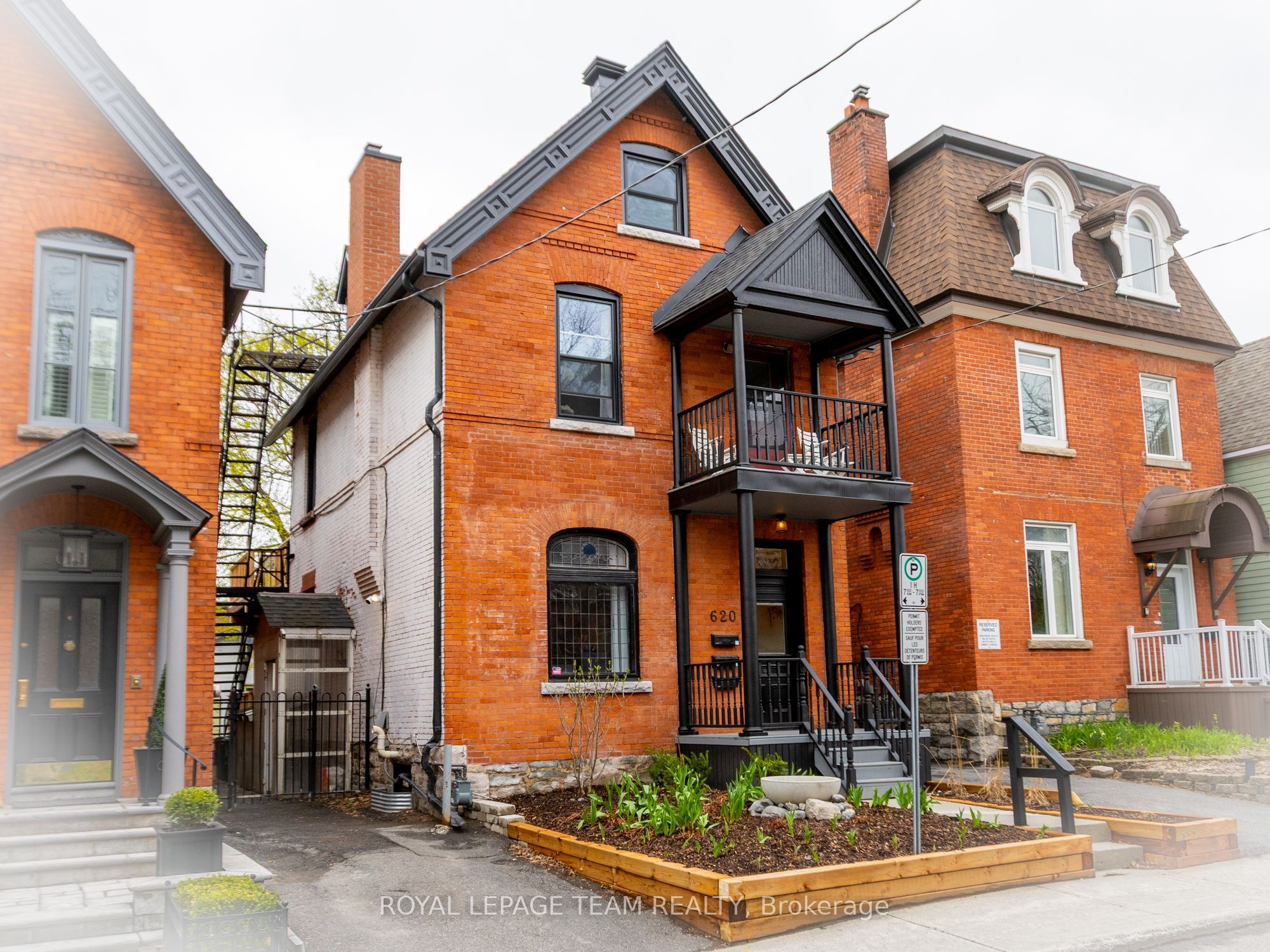 620 Cooper Street, Ottawa Centre, On K1r 5j2