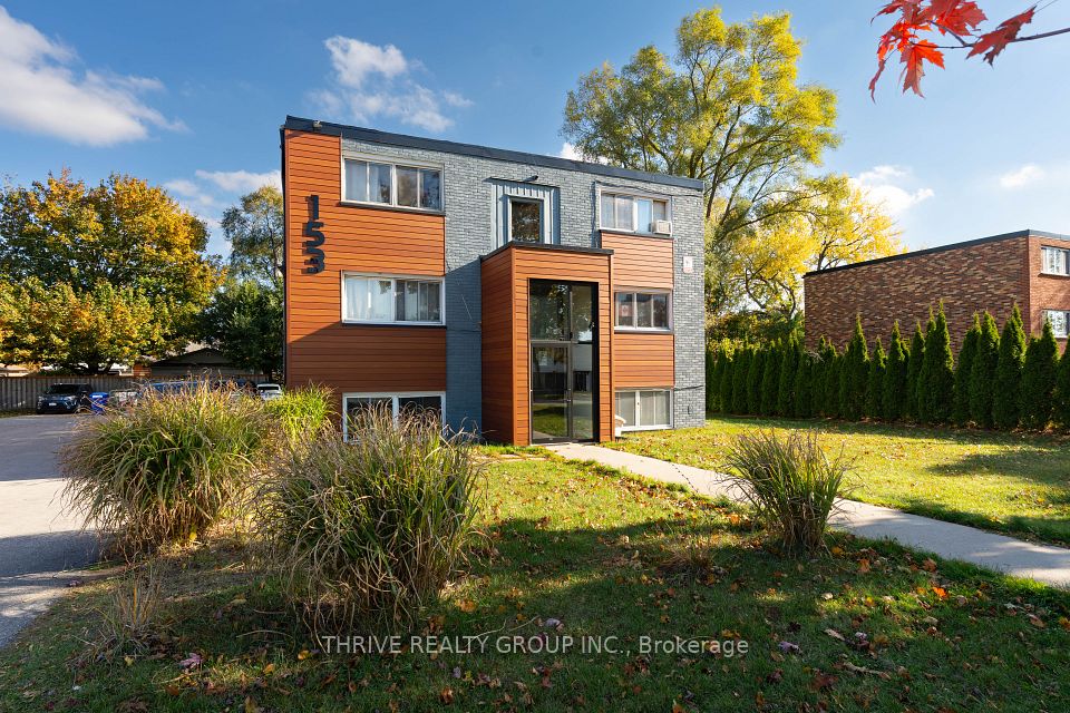 153 Godfrey Drive 8, London East, On N5v 2e8
