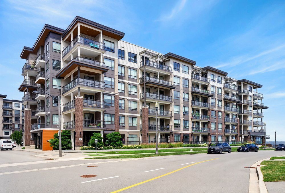 10 Esplanade Lane 306, Grimsby, On L3m 0h1