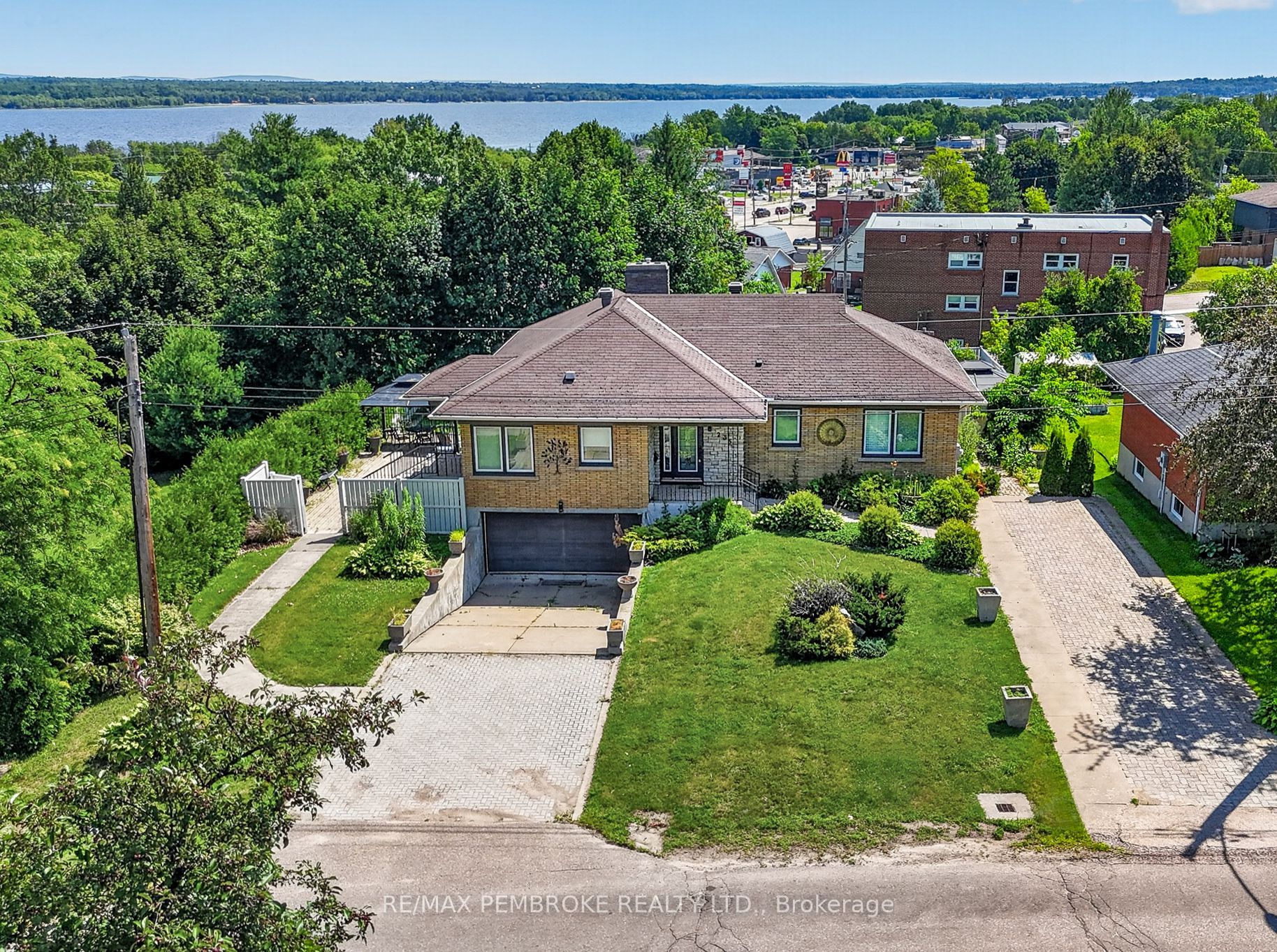 235 Broadview Drive, Pembroke, On K8a 2a1