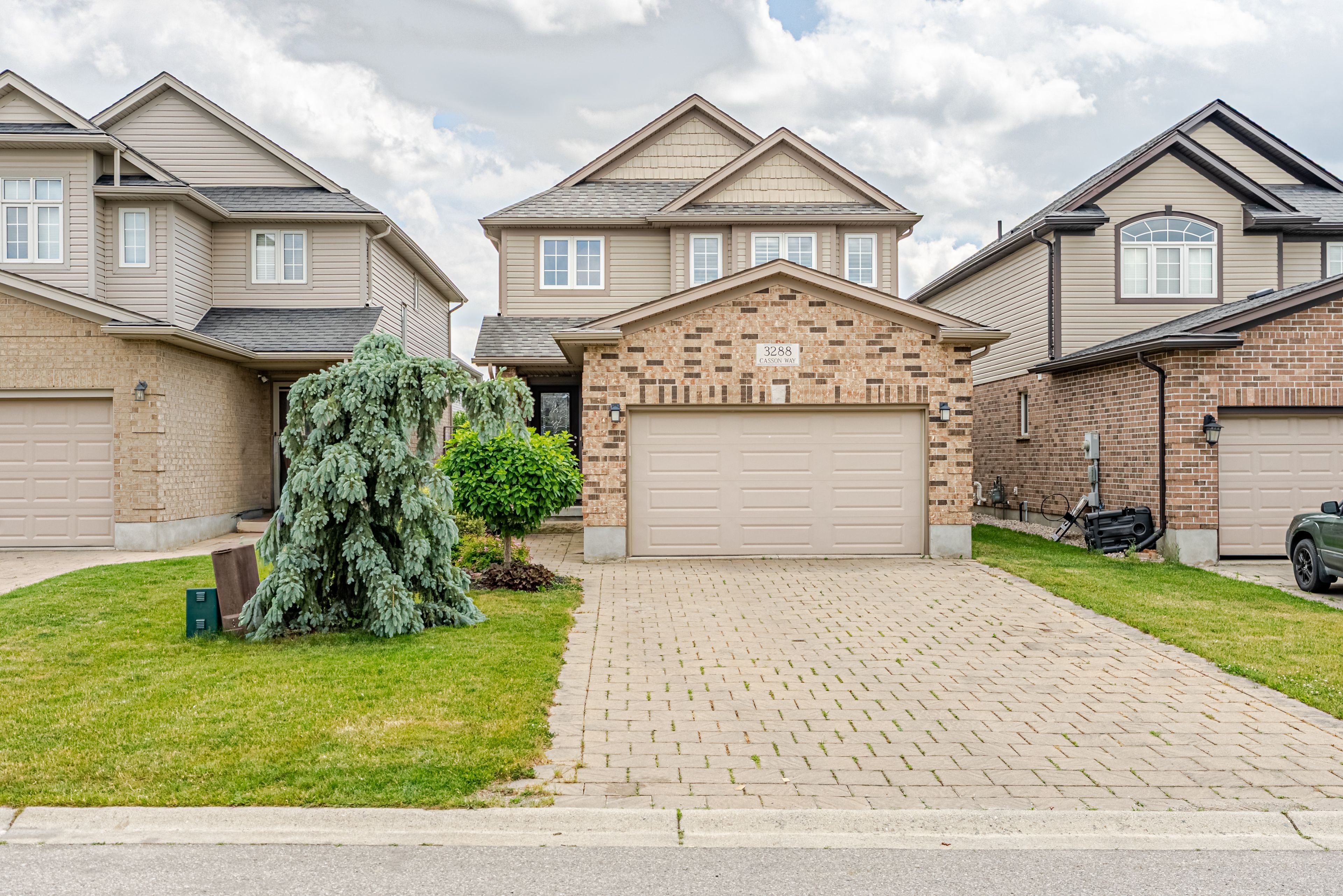 3288 Casson Way, London South, On N6l 0b9