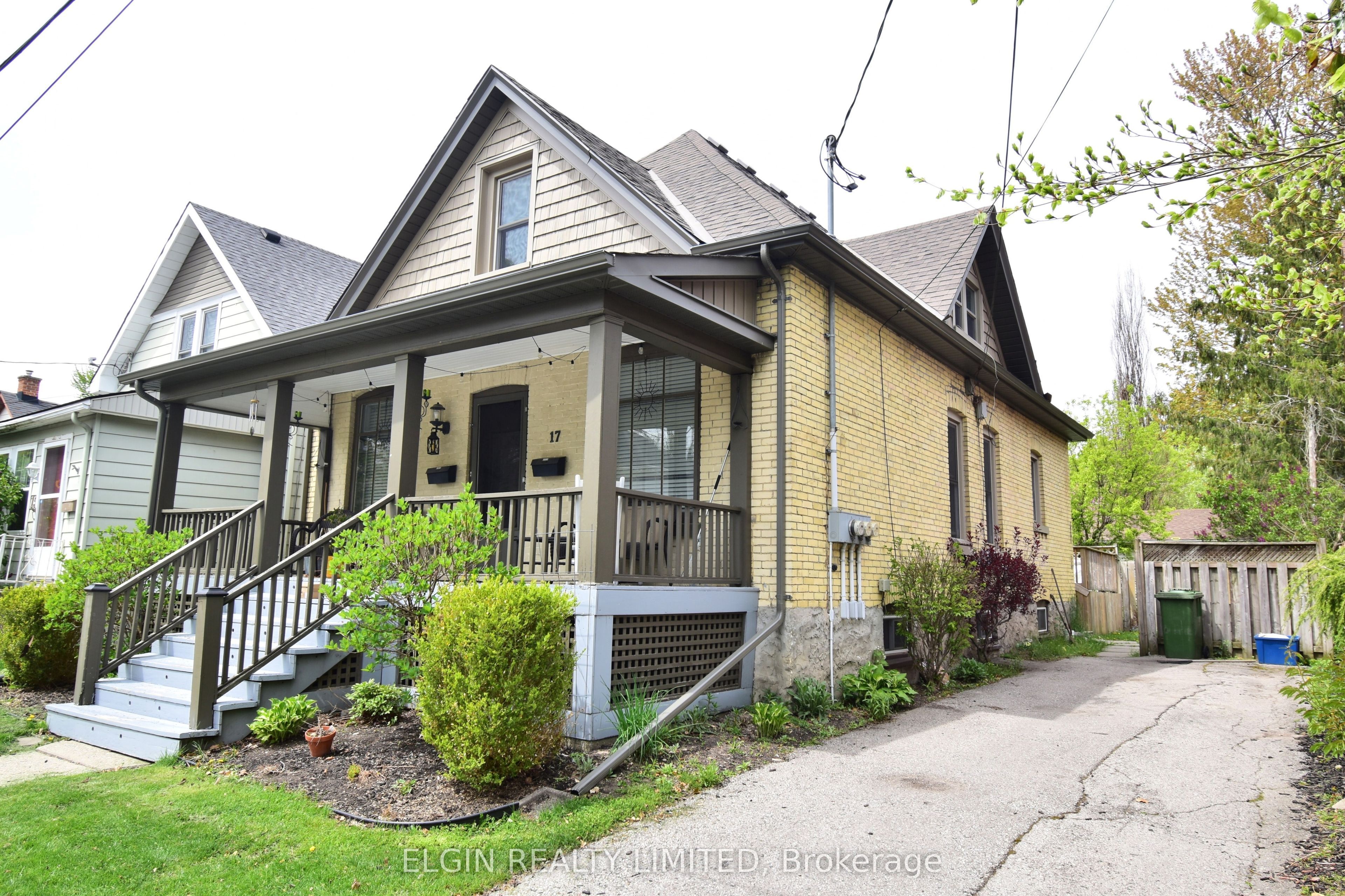17 Prince Albert Street, St. Thomas, On N5r 1z7