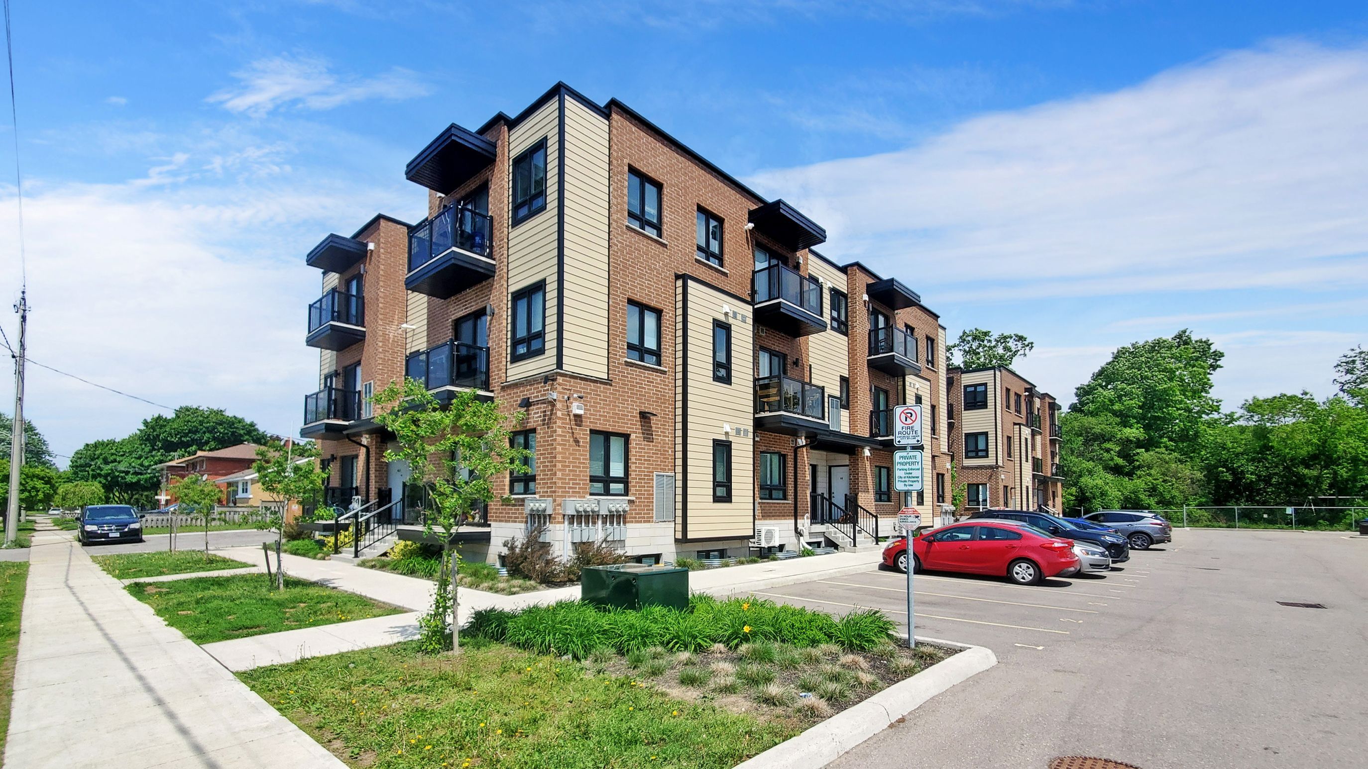 374 Prospect Avenue B7, Kitchener, On N2a 0l2