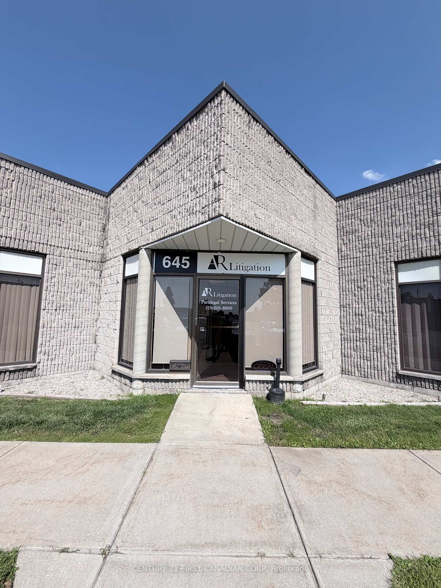 645 Consortium Court, London South, On N6e 2s8