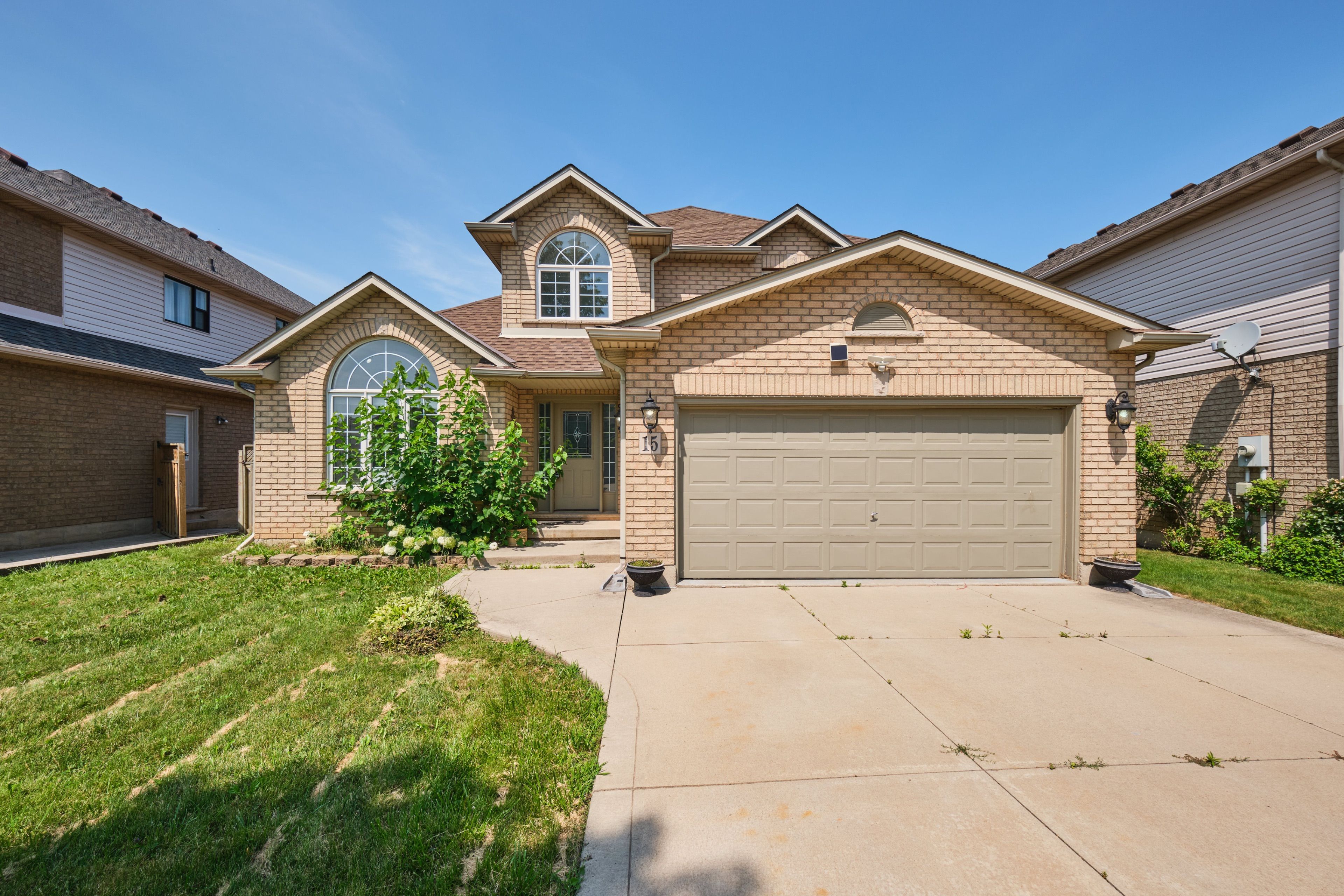 15 Creanona Boulevard, Hamilton, On L8e 5g2
