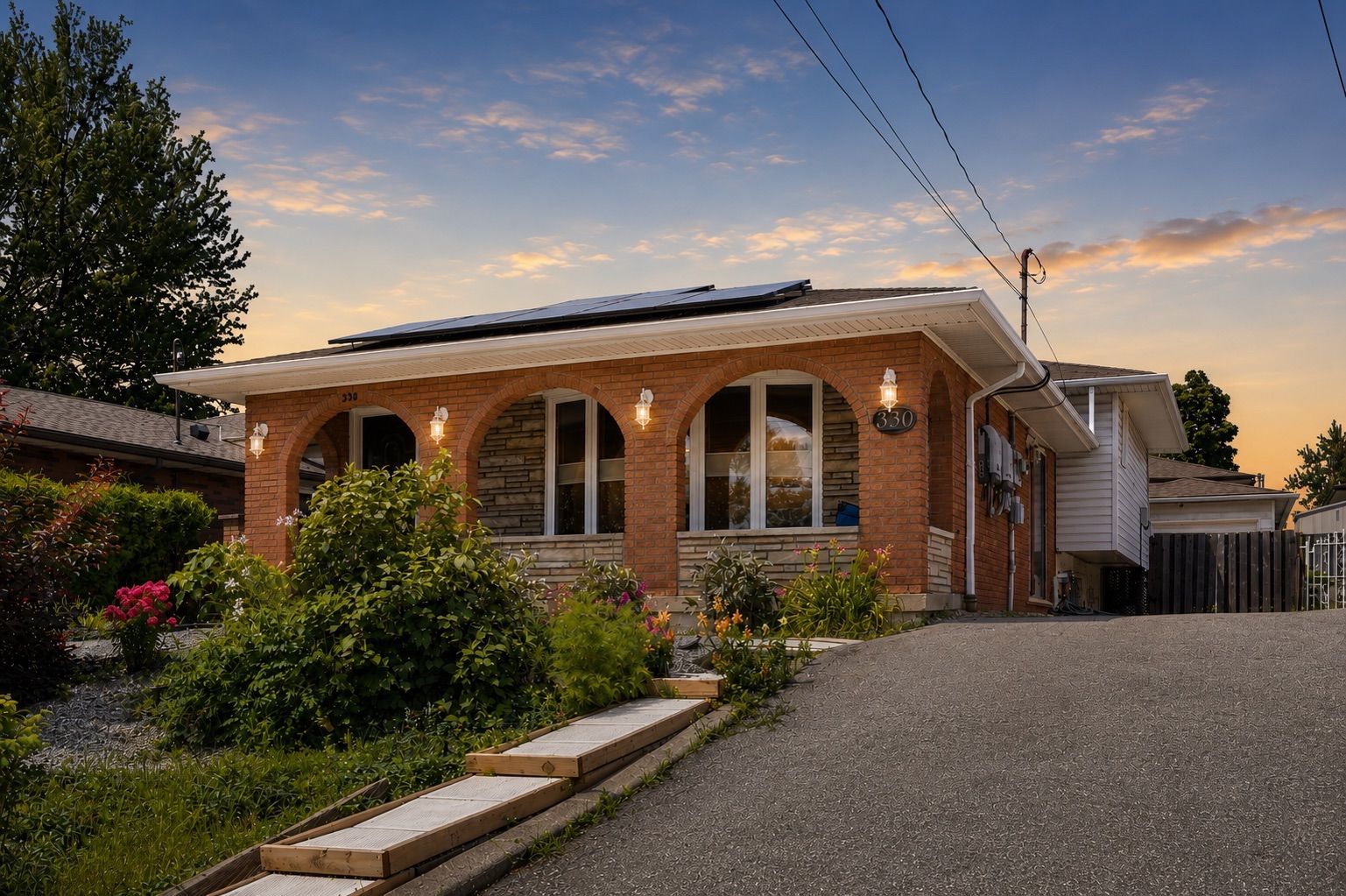 330 East 18th Street, Hamilton, On L9a 4p8