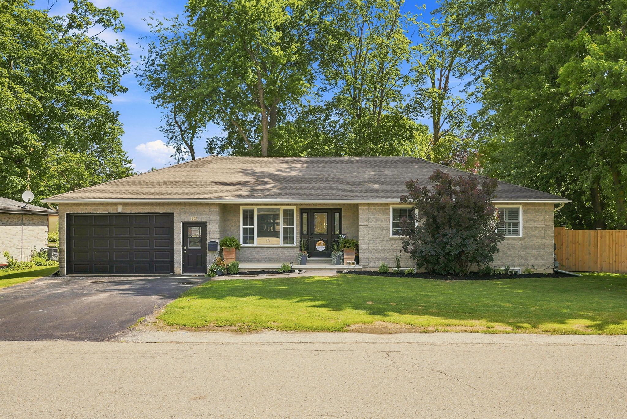 140 John Street N, Minto, On N0g 1z0