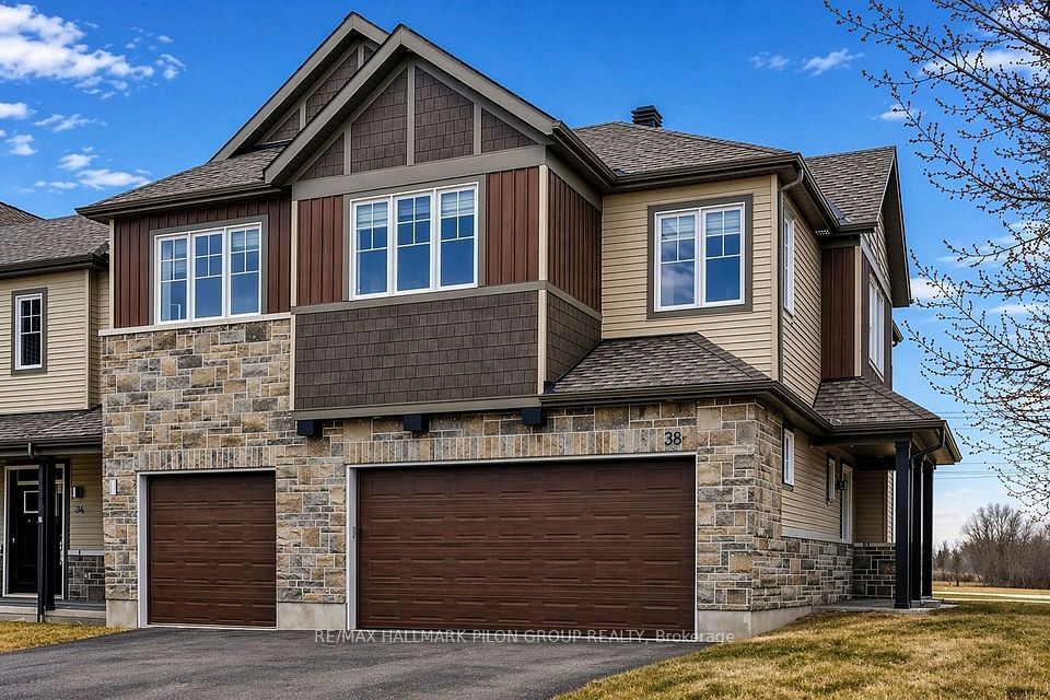 38 Riddell Street, Carleton Place, On K7c 0j4