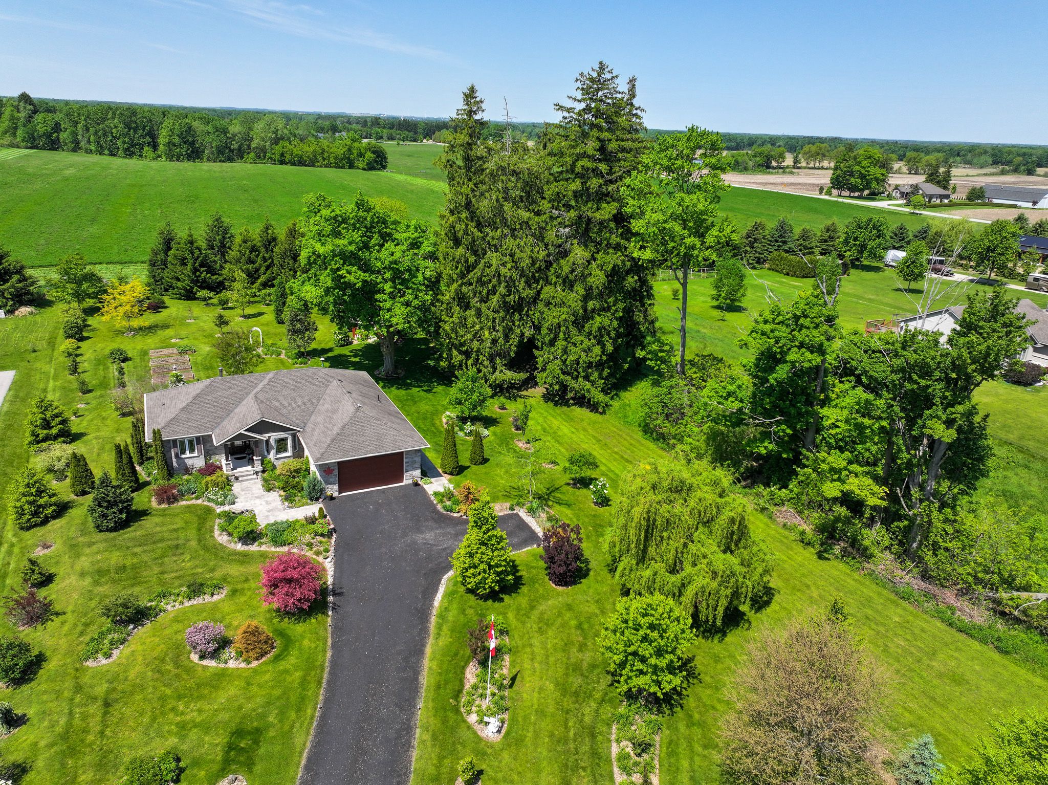 261 Middle Townline Road, Brant, On N0e 1e0