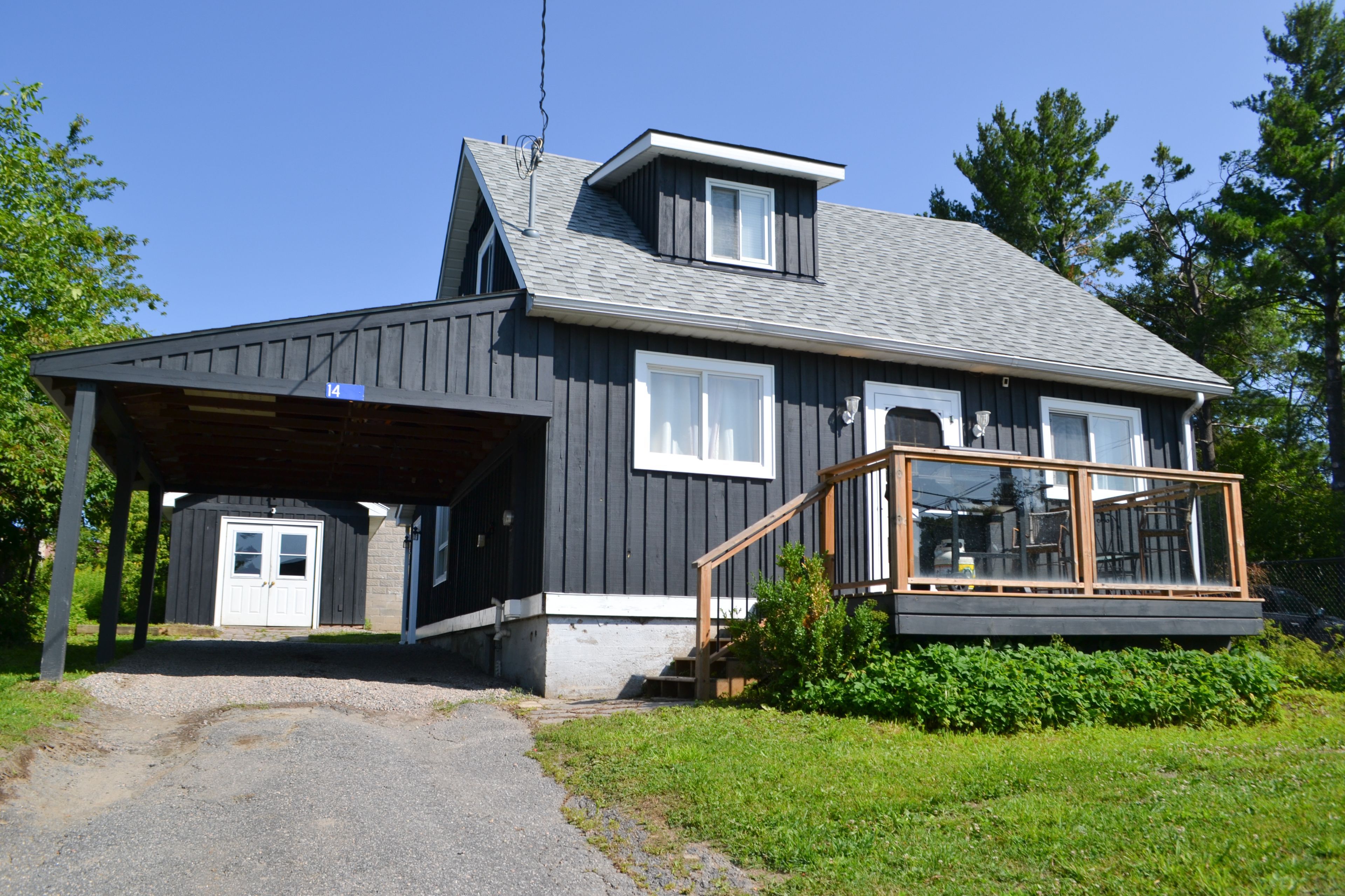 14 Princess Street, Huntsville, On P1h 1p2