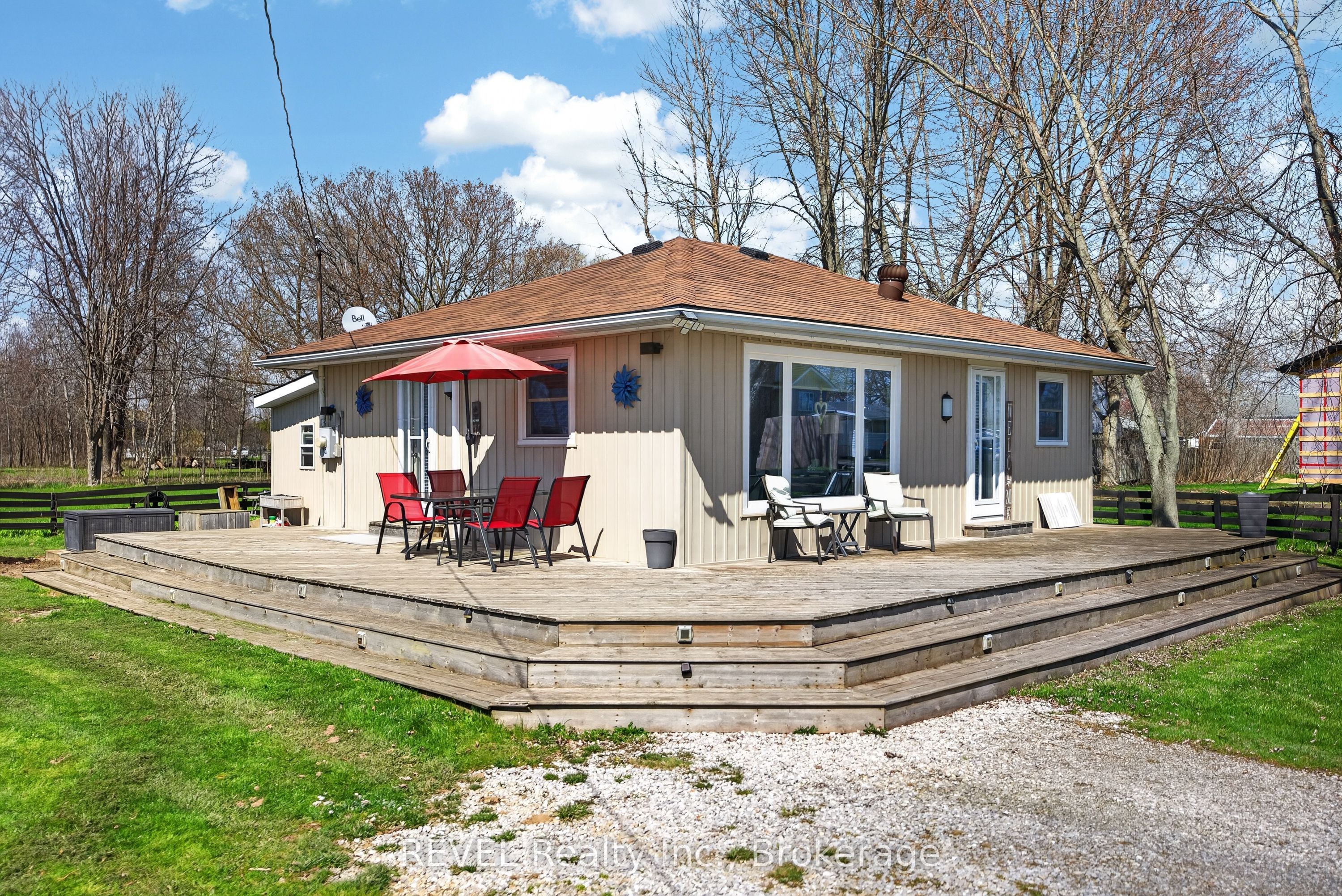 11 Walter Drive, Haldimand, On N0a 1l0