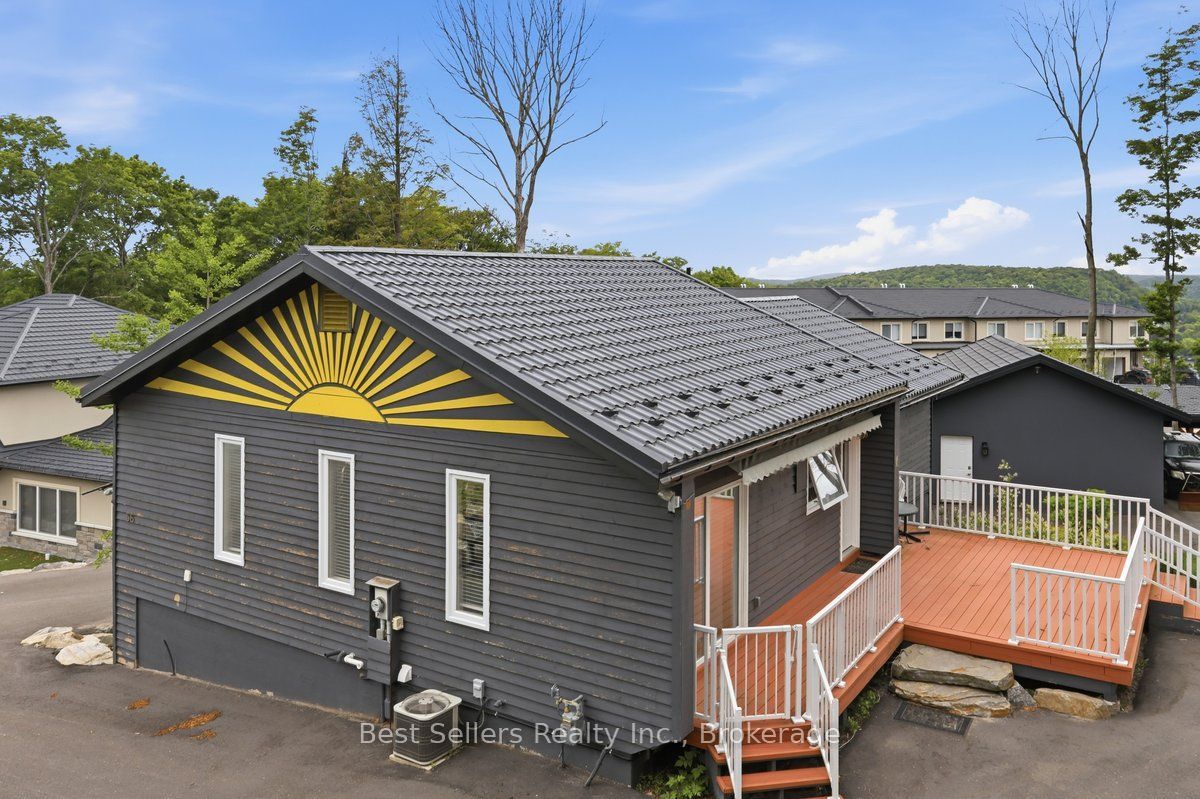 56 Florence Street W 1, Huntsville, On P1h 1v5
