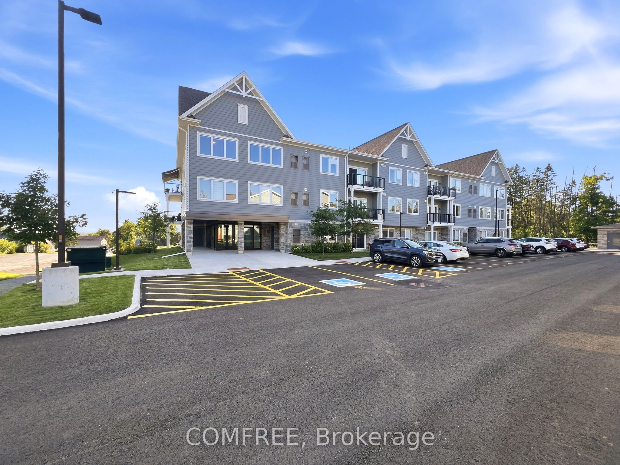 19 Hampton Lane 301, Selwyn, On K0l 2h0