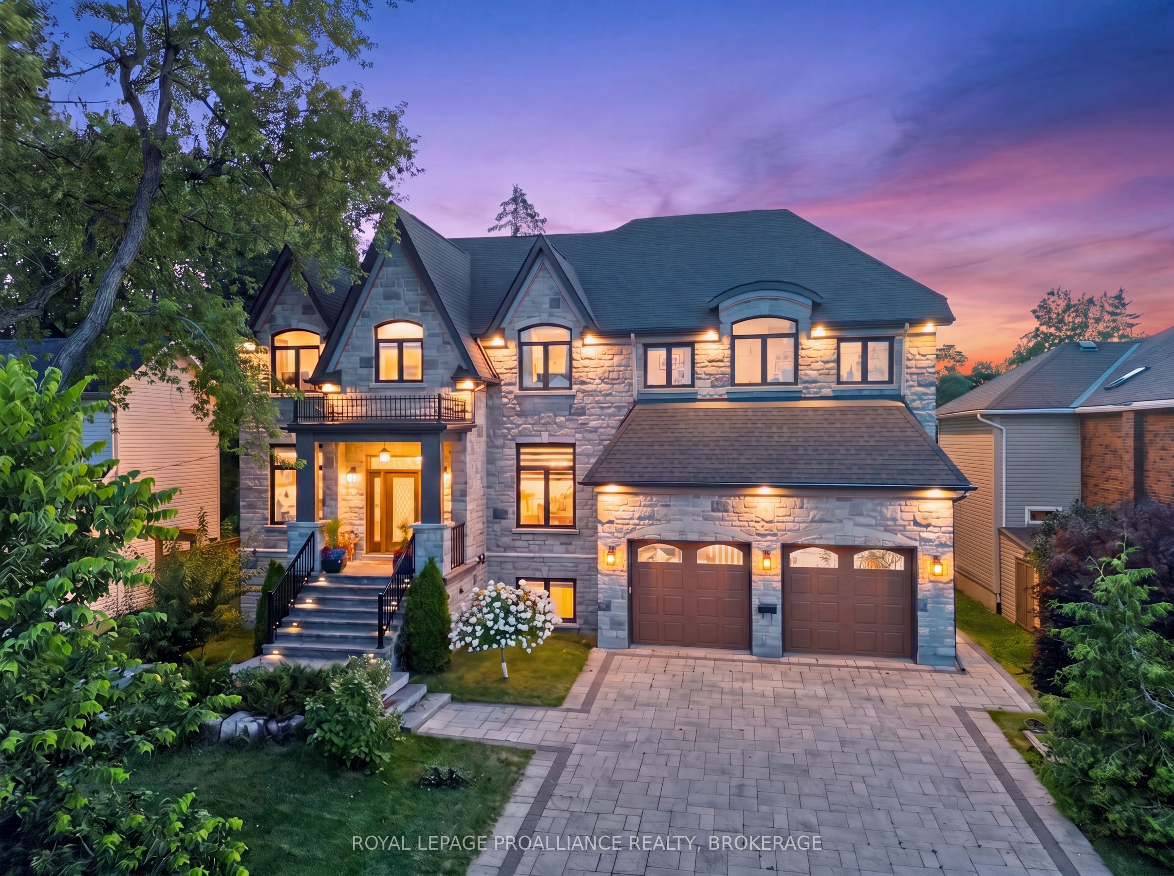 86 Macdonnell Street, Kingston, On K7l 4b7