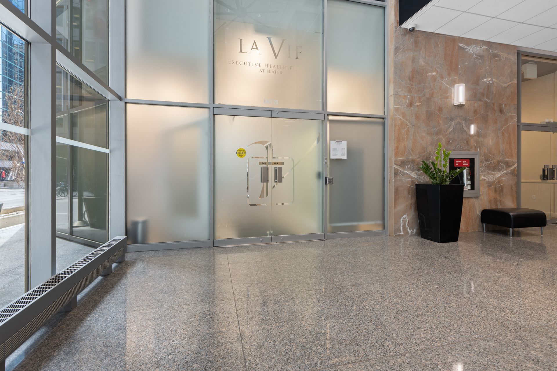 275 Slater Street Unit 20, Ottawa Centre, On K1p 6a6