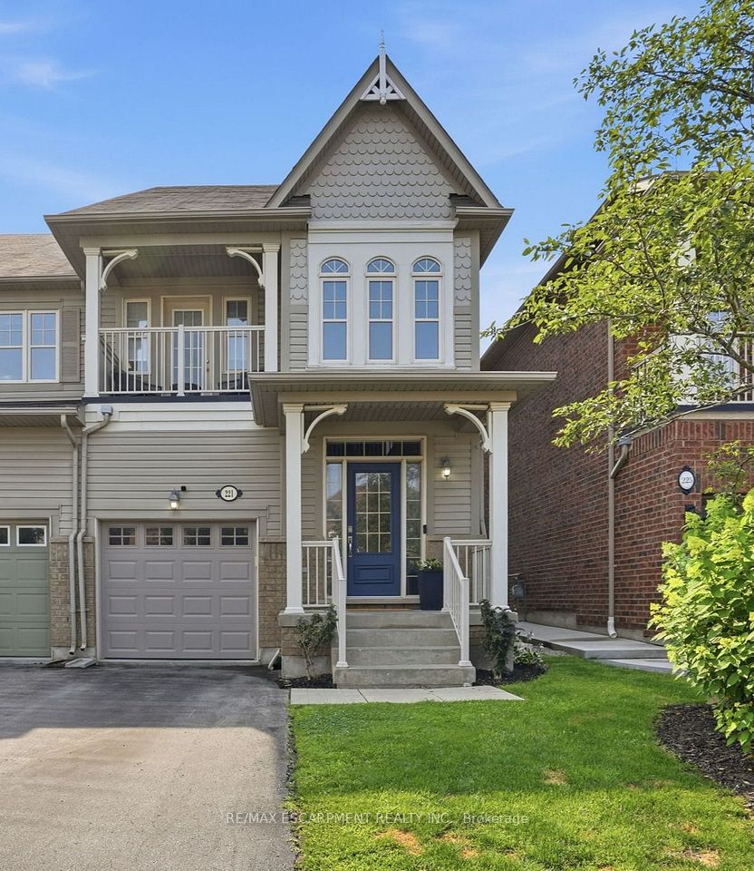 221 Nisbet Boulevard, Hamilton, On L8b 0s5