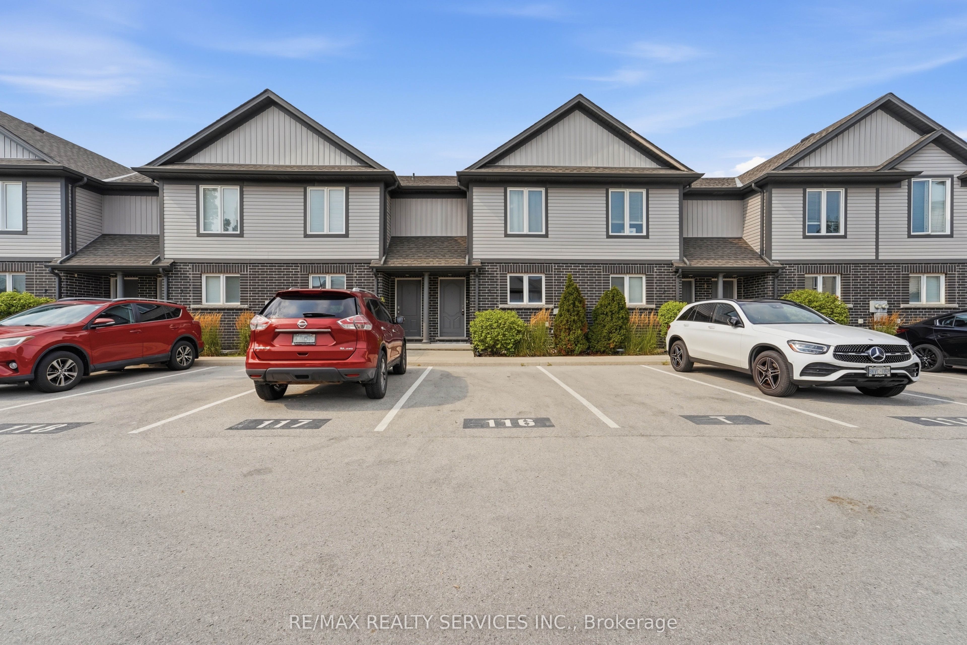 7768 Ascot Circle 5, Niagara Falls, On L2h 3p9