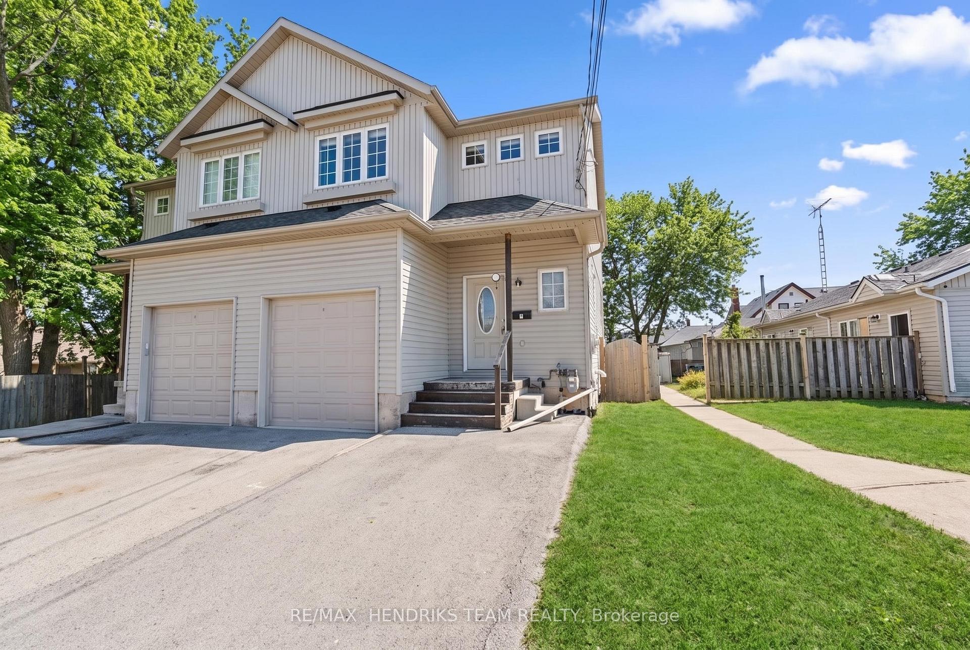 2 Townline Road E, Thorold, On L2v 2c3