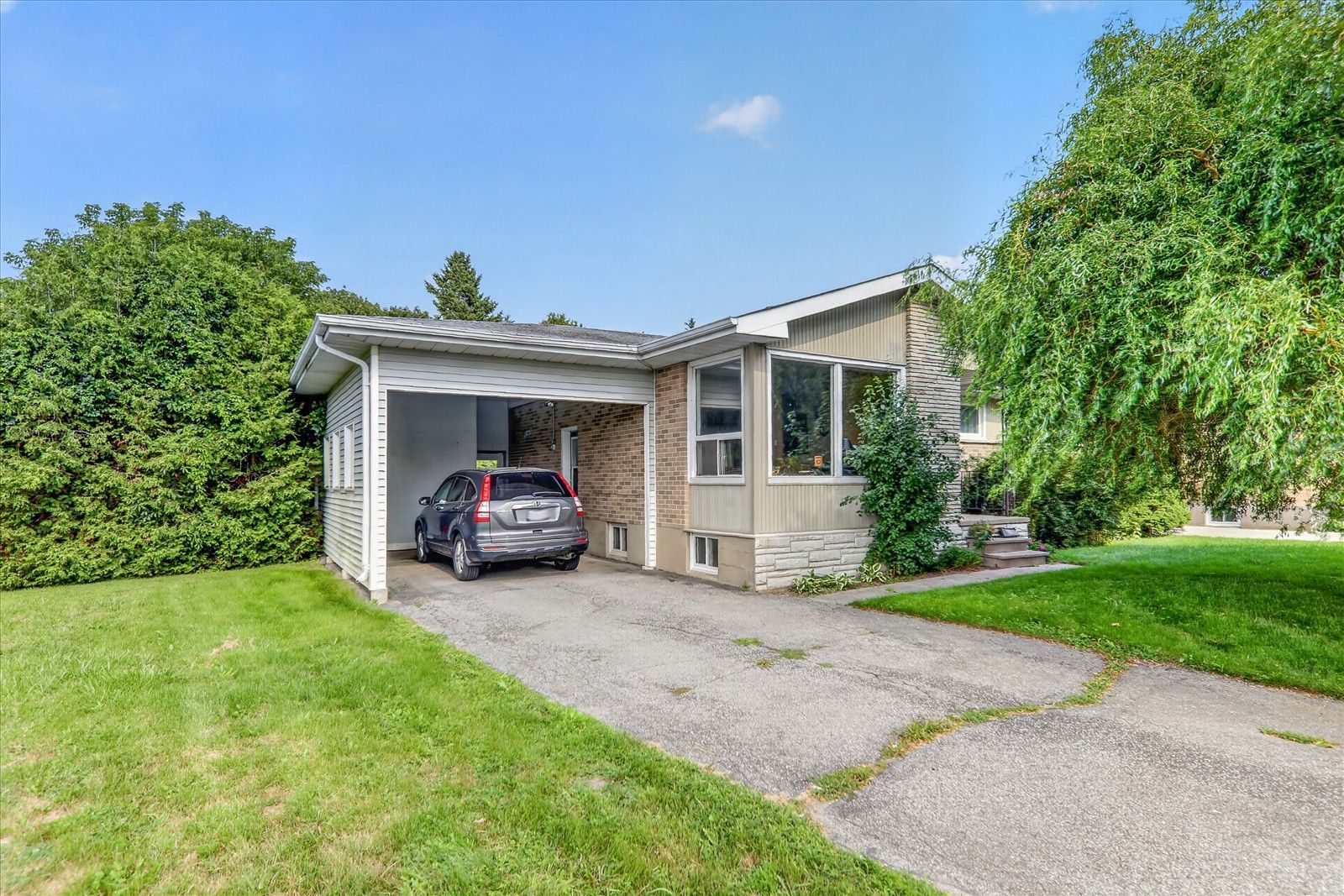 18 Heneage Street, Port Hope, On L1a 3p7
