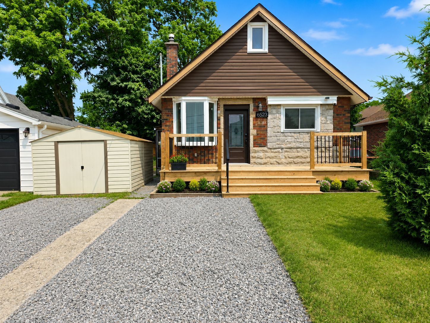 6523 Barker Street Main, Niagara Falls, On L2g 1y6