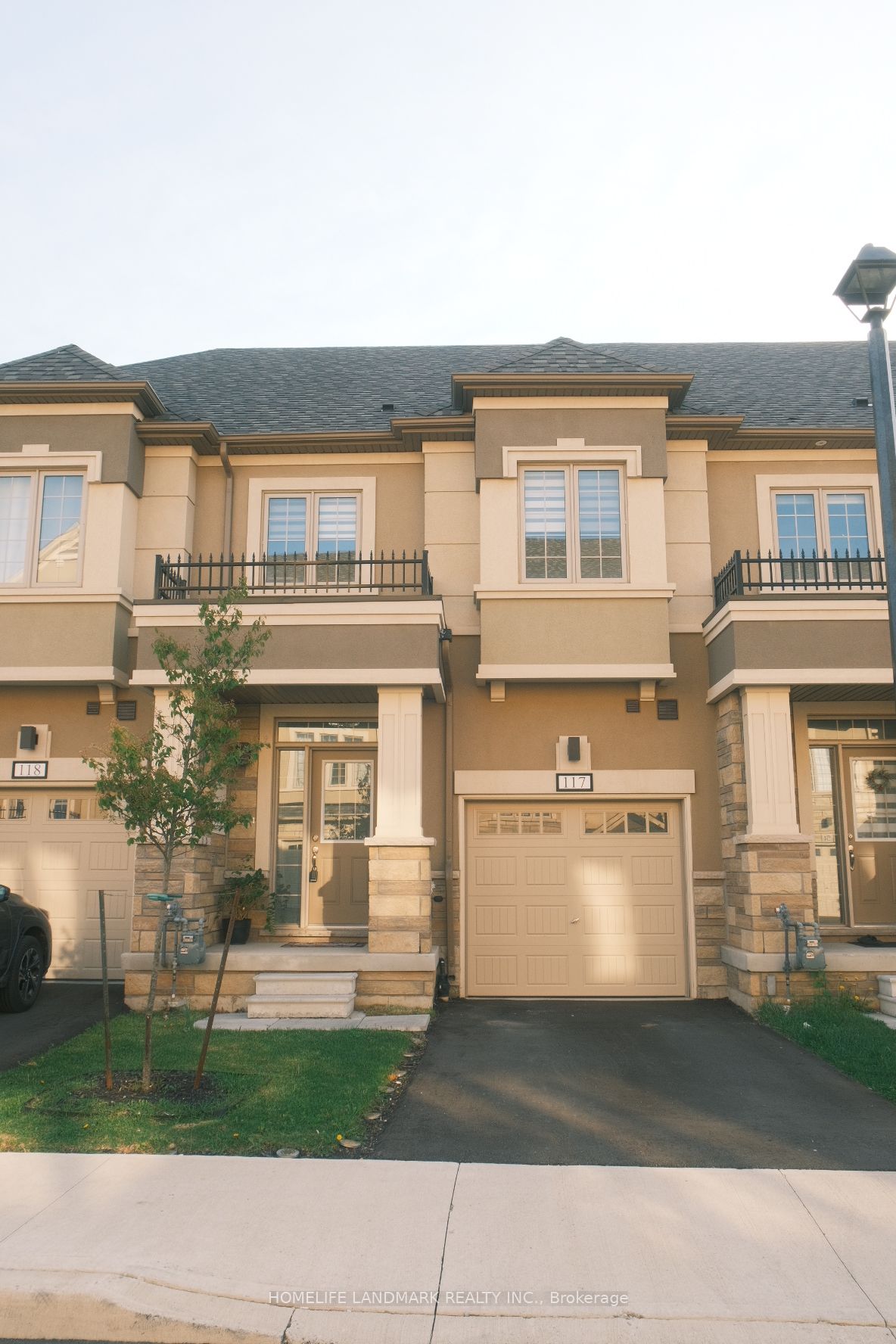 305 Garner Road W 117, Hamilton, On L9g 3k9