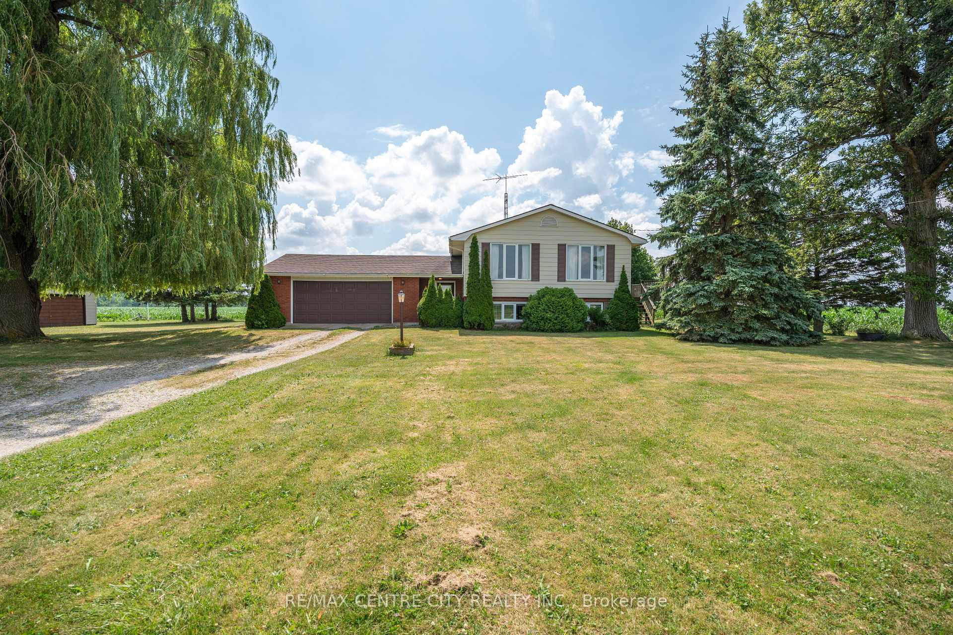 4943 Falconbridge Drive, Southwest Middlesex, On N0l 1a0