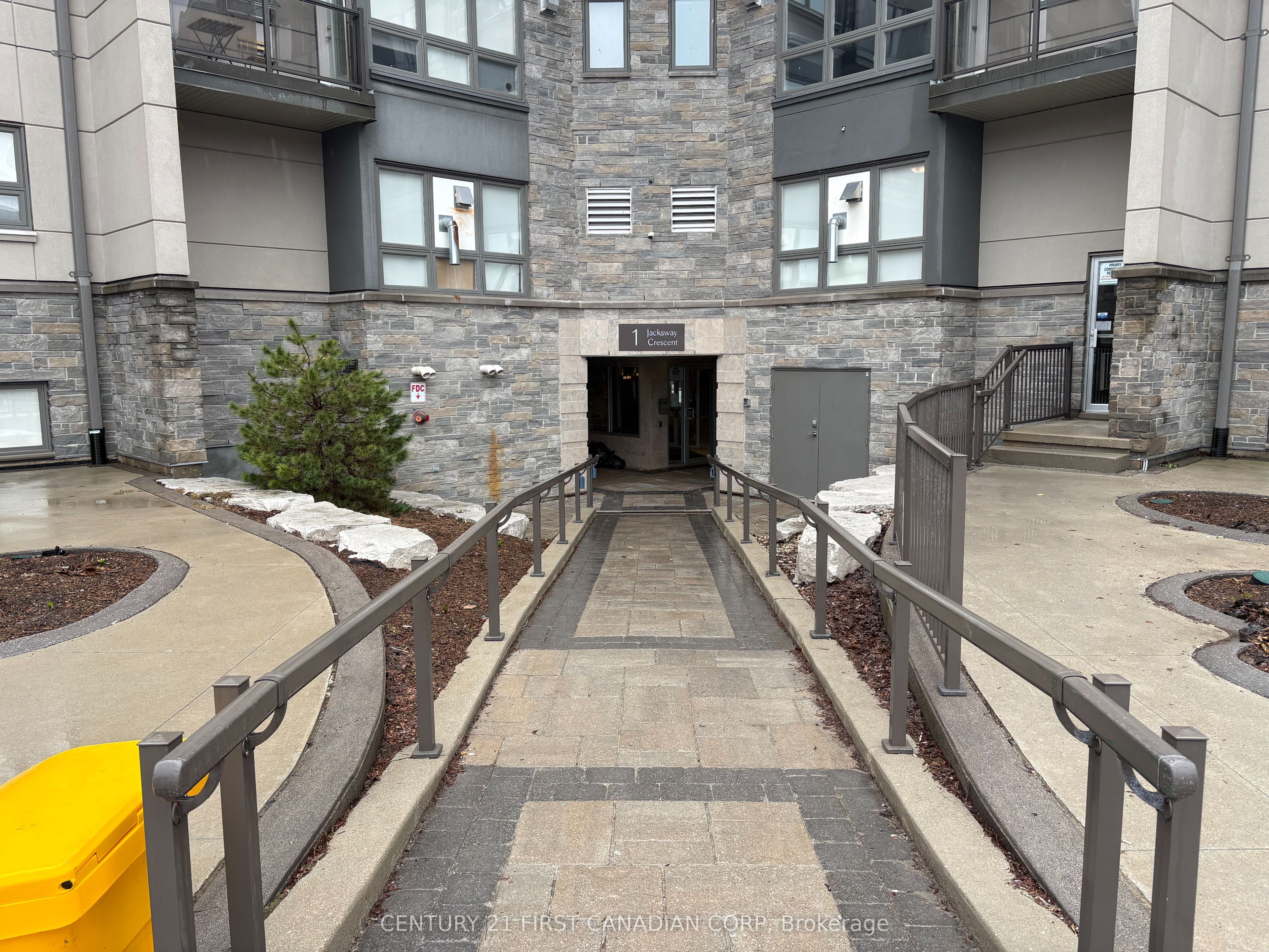 1 Jacksway Crescent 114, London North, On N5x 3t5