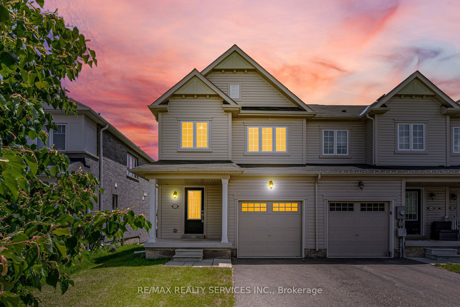 250 Esther Crescent, Thorold, On L3b 0h1