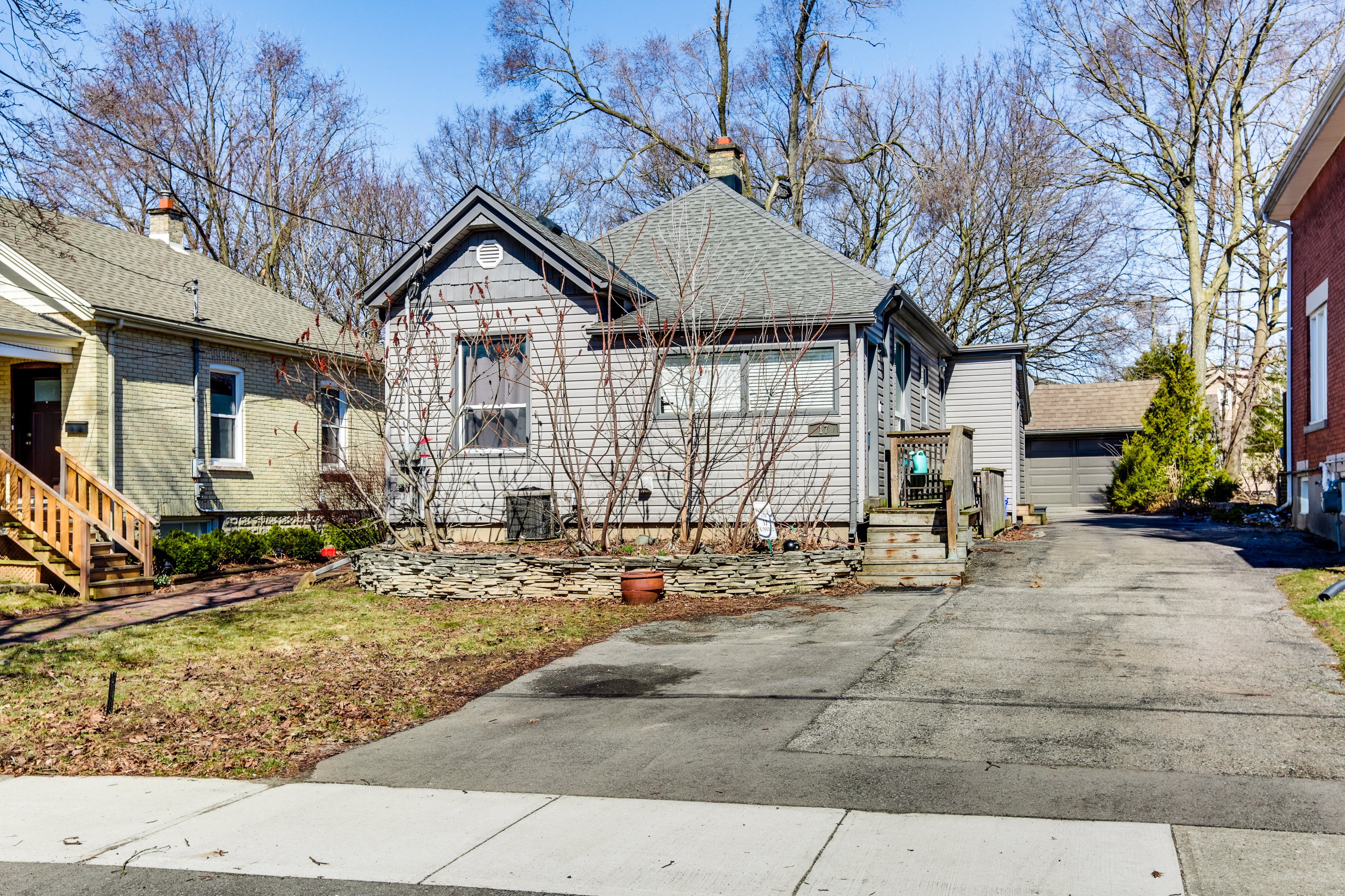 17 Mcdonald Avenue, London North, On N6g 1a9