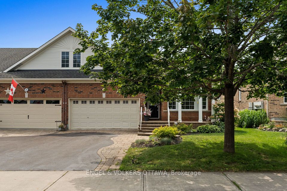 205 Cairnsmore Circle, Barrhaven, On K2j 0g4