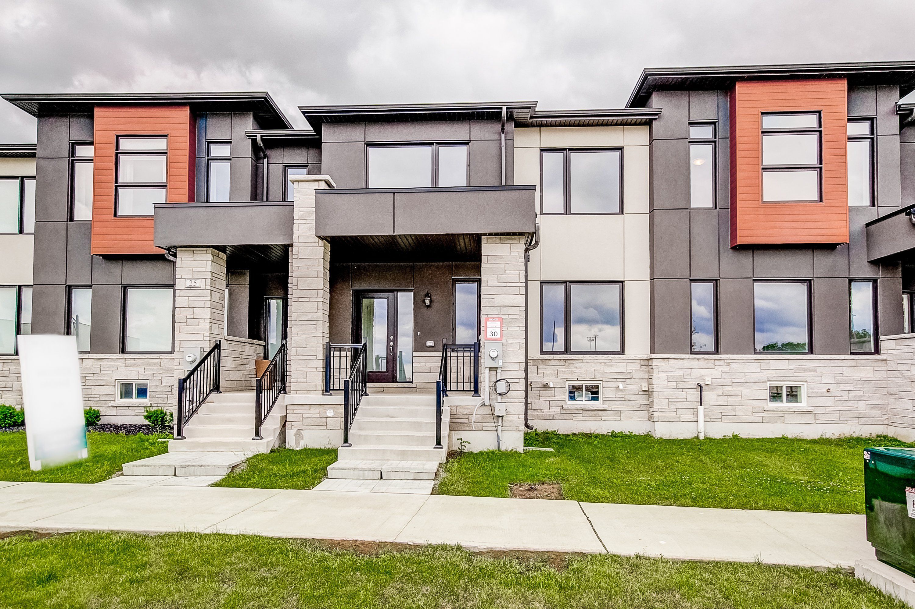 27 Strickland Avenue, Brant, On N3t 0x7