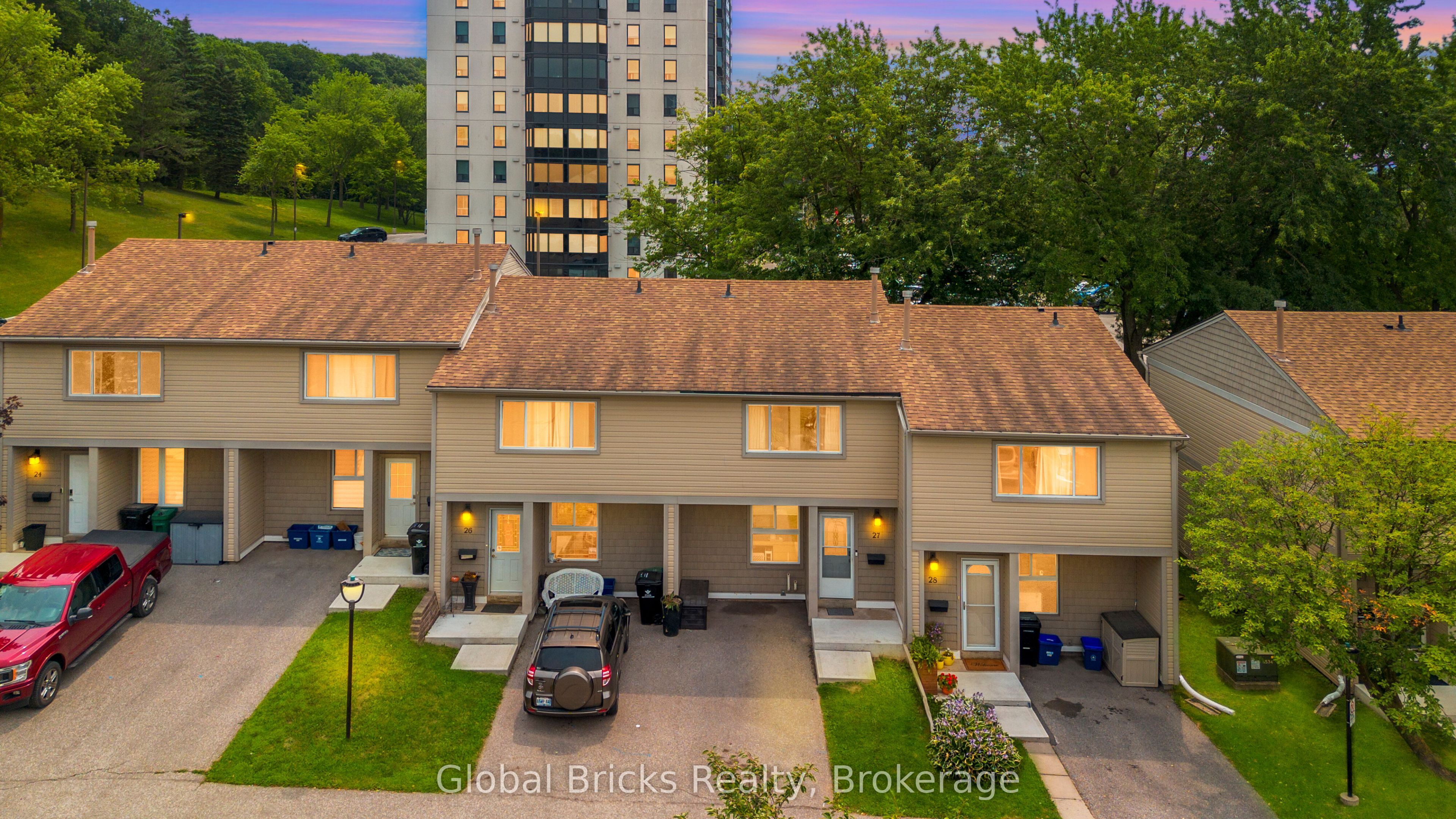 15 Green Valley Drive 27, Kitchener, On N2p 1k7