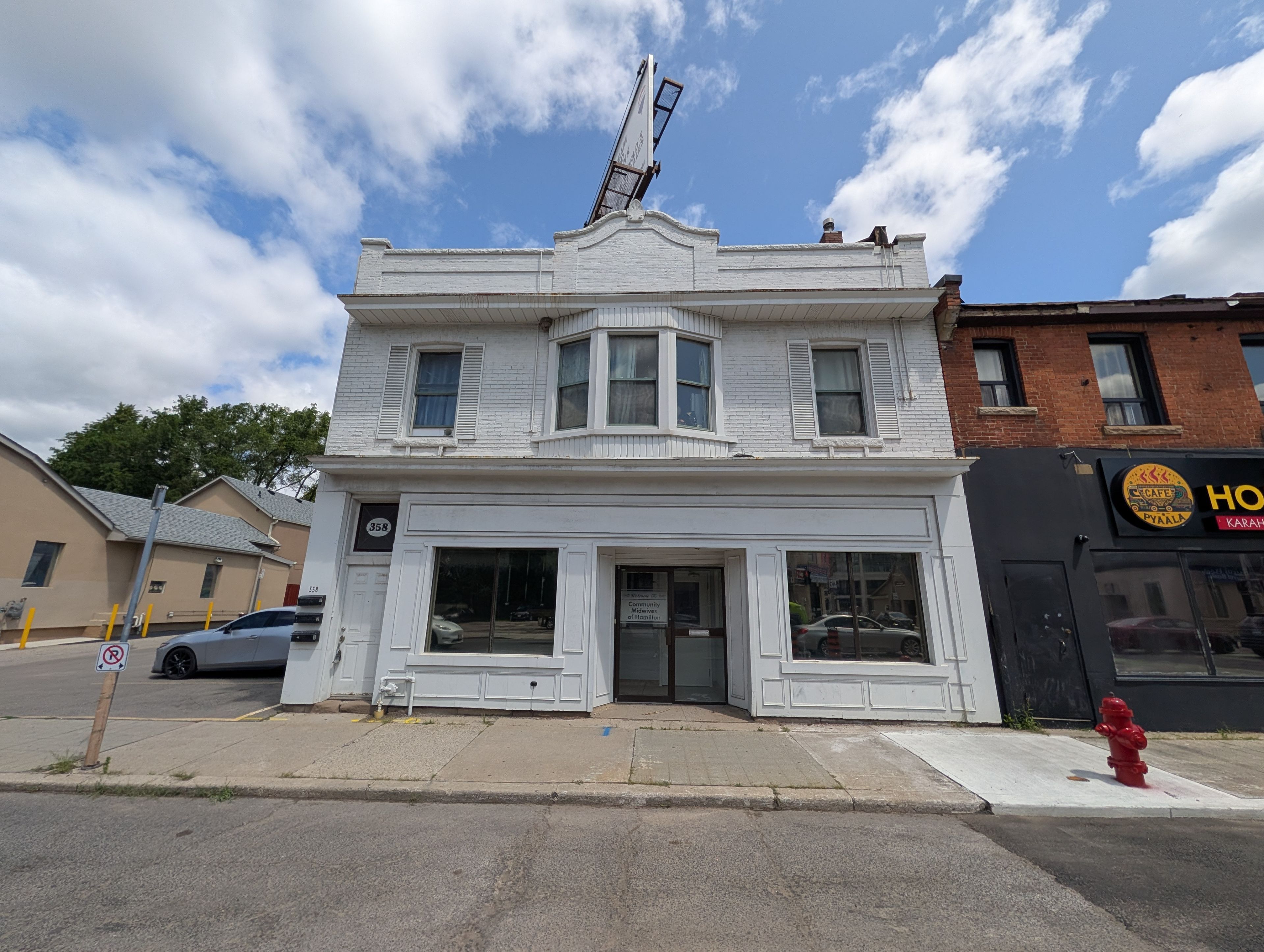 358 Main Street W, Hamilton, On L8p 1k2