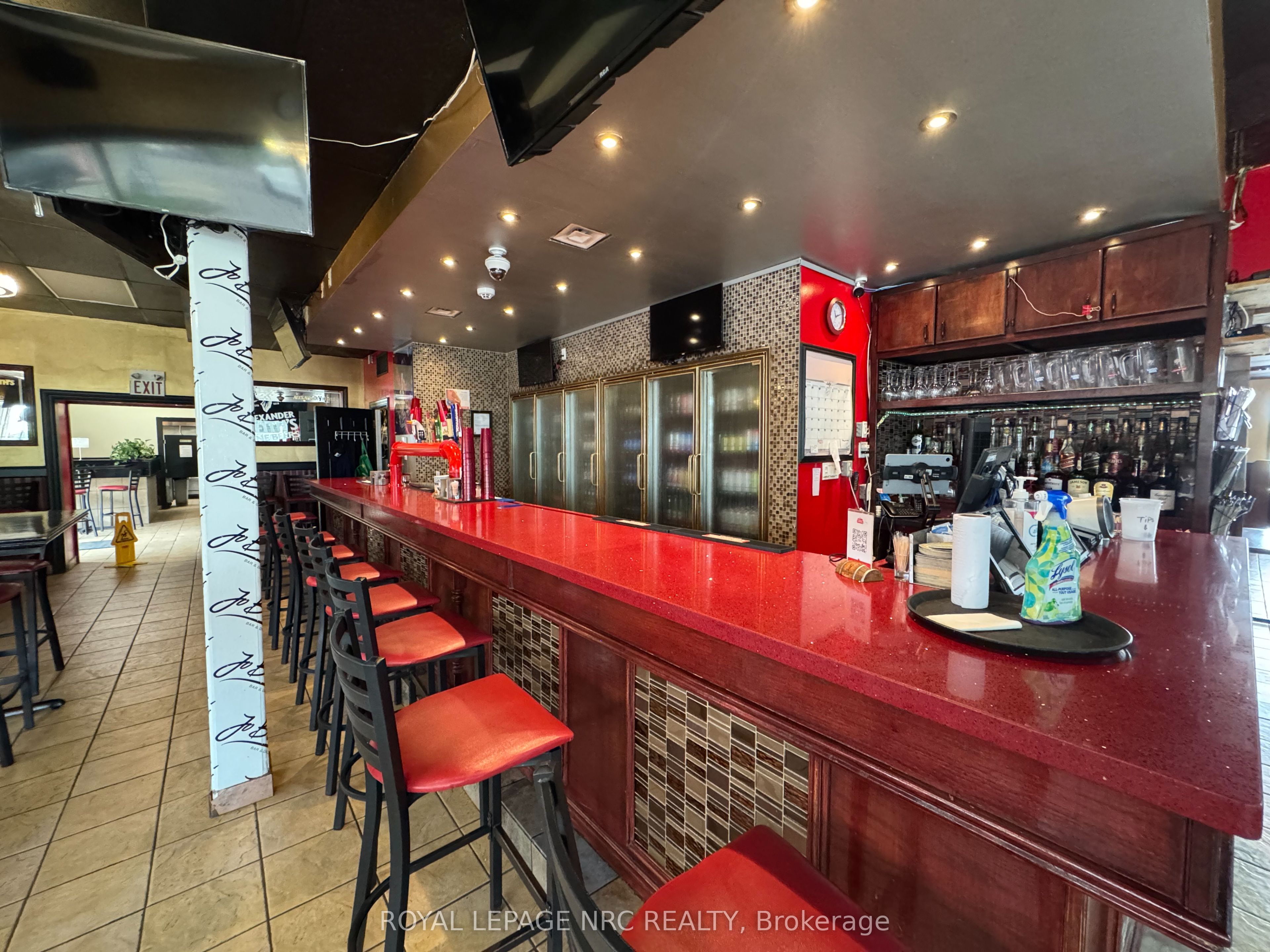 231 St. Paul Street W, St. Catharines, On L2s 2e3