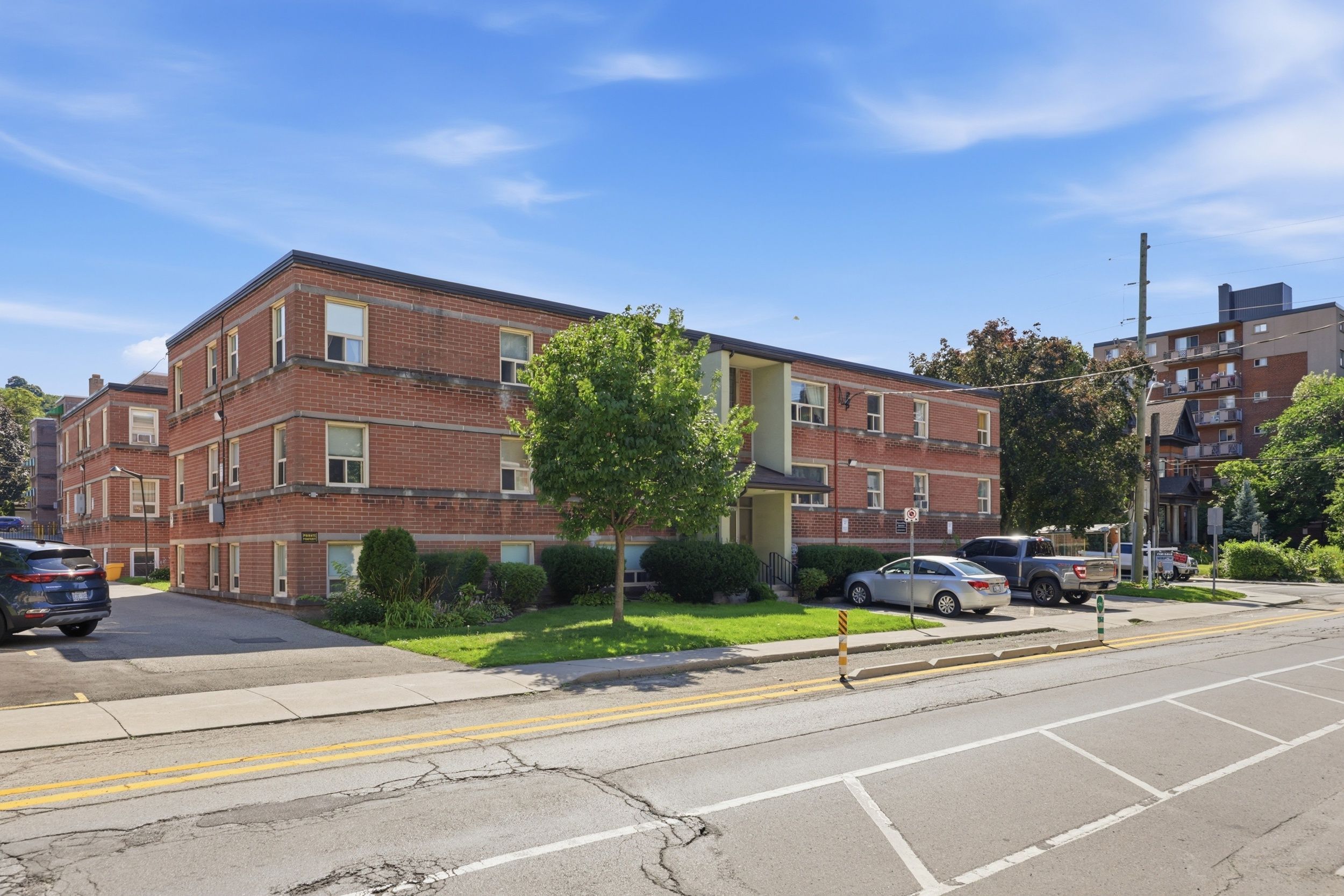 223 Macnab Street S 11, Hamilton, On L8p 3c9