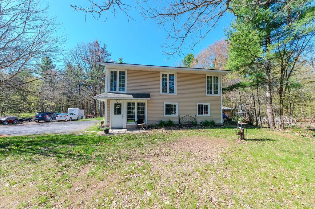 1839 Oak Flats Road, Frontenac, On K0h 1t0