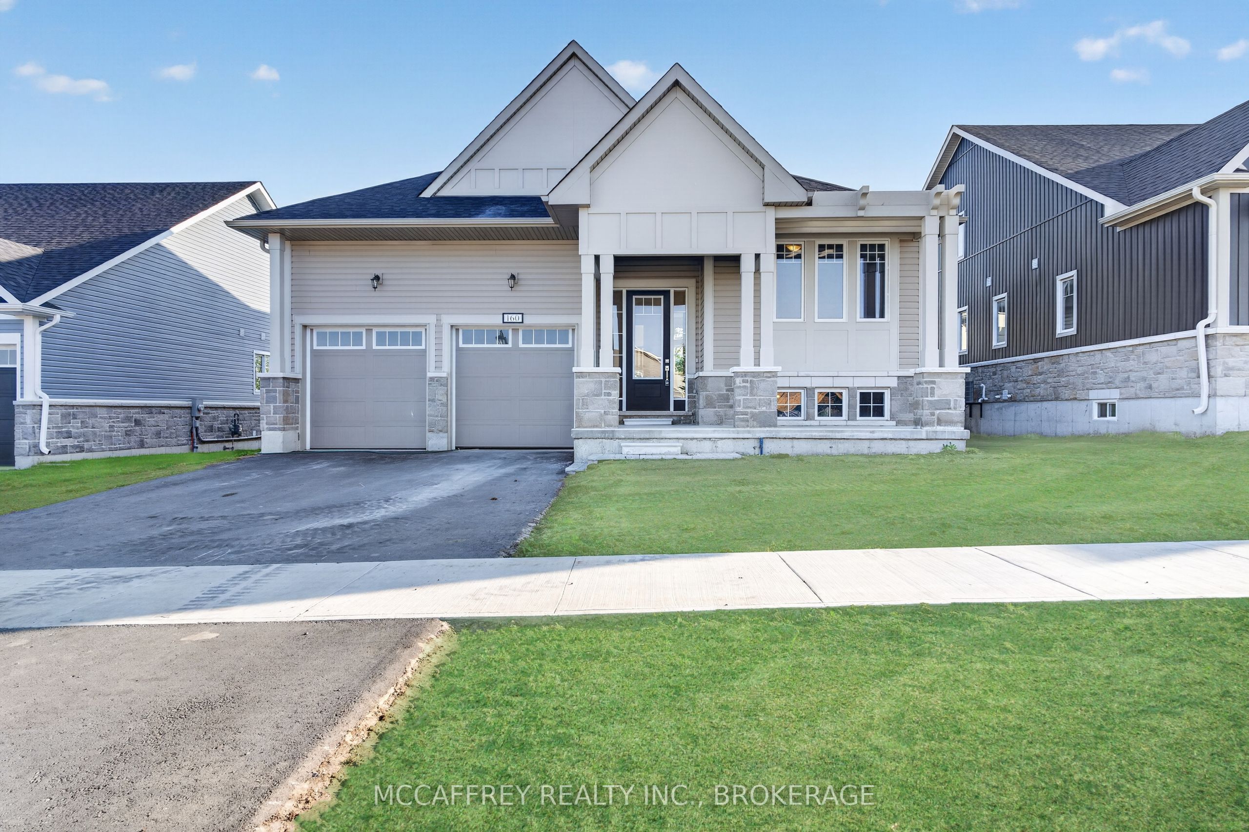 160 Country Club Drive, Loyalist, On K0h 1g0
