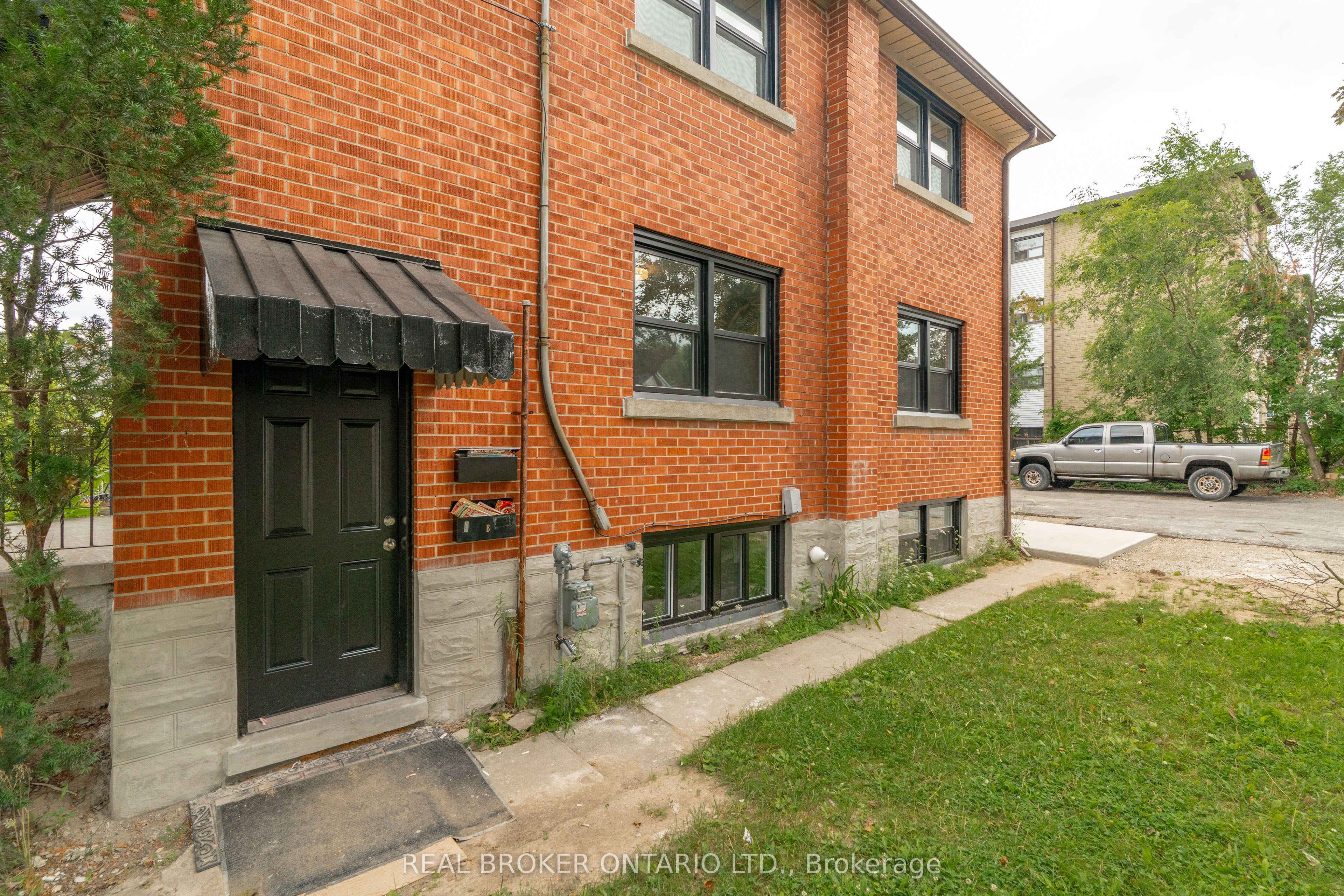 293 Highland Road E B, Kitchener, On N2m 3w6
