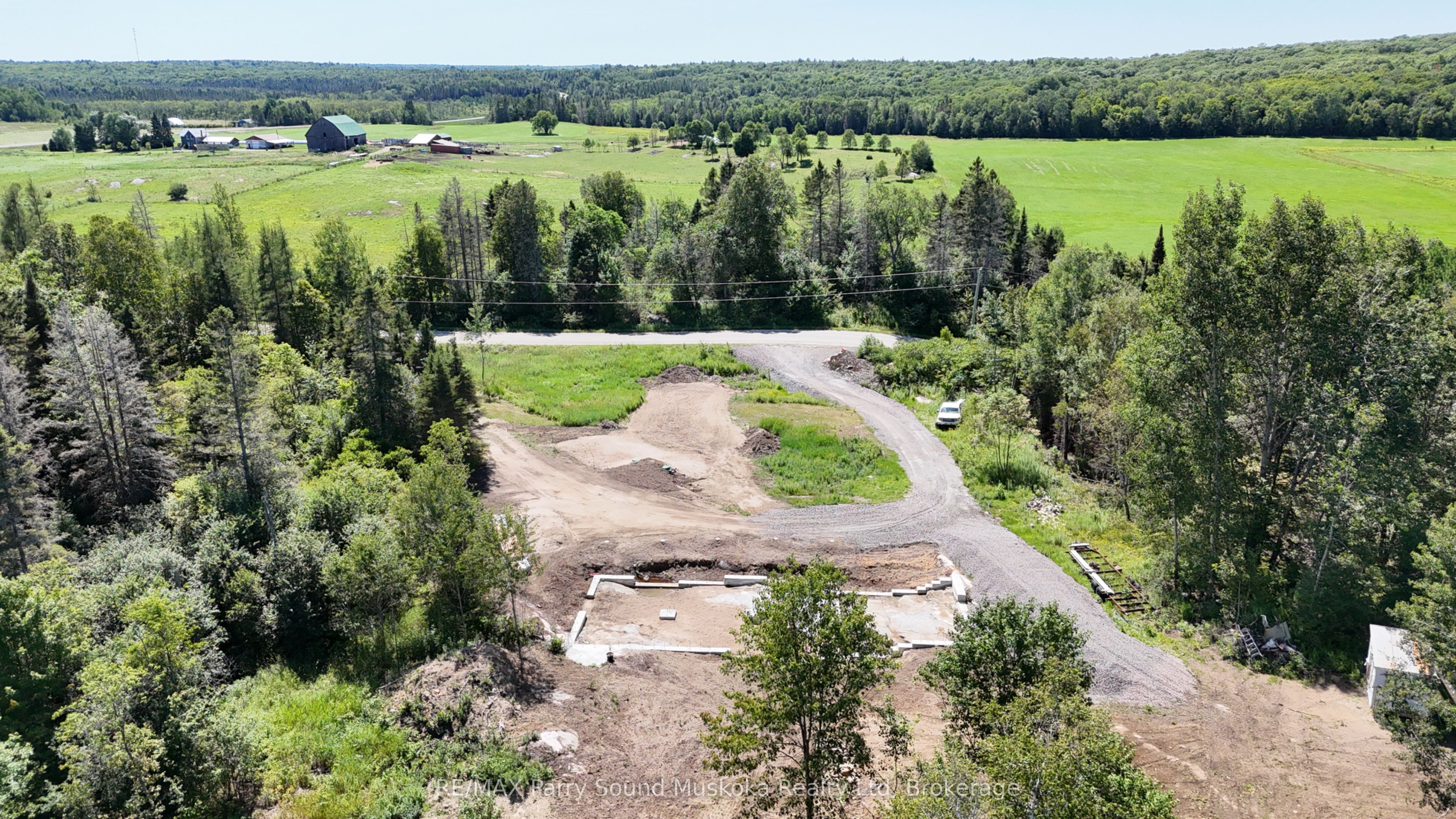 69 Miller Road, Magnetawan, On P0a 1z0