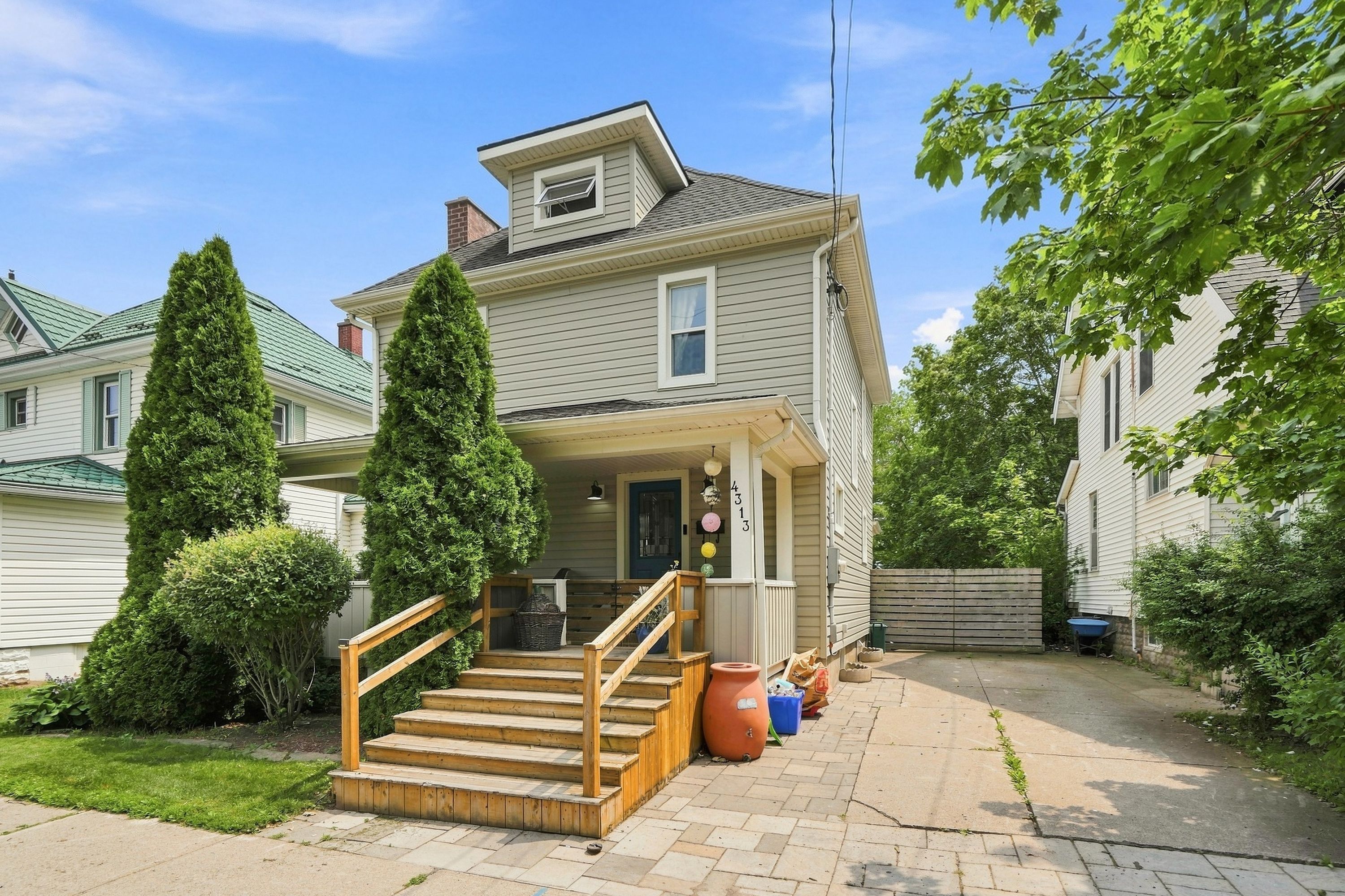 4313 Central Avenue, Lincoln, On L0r 1b6