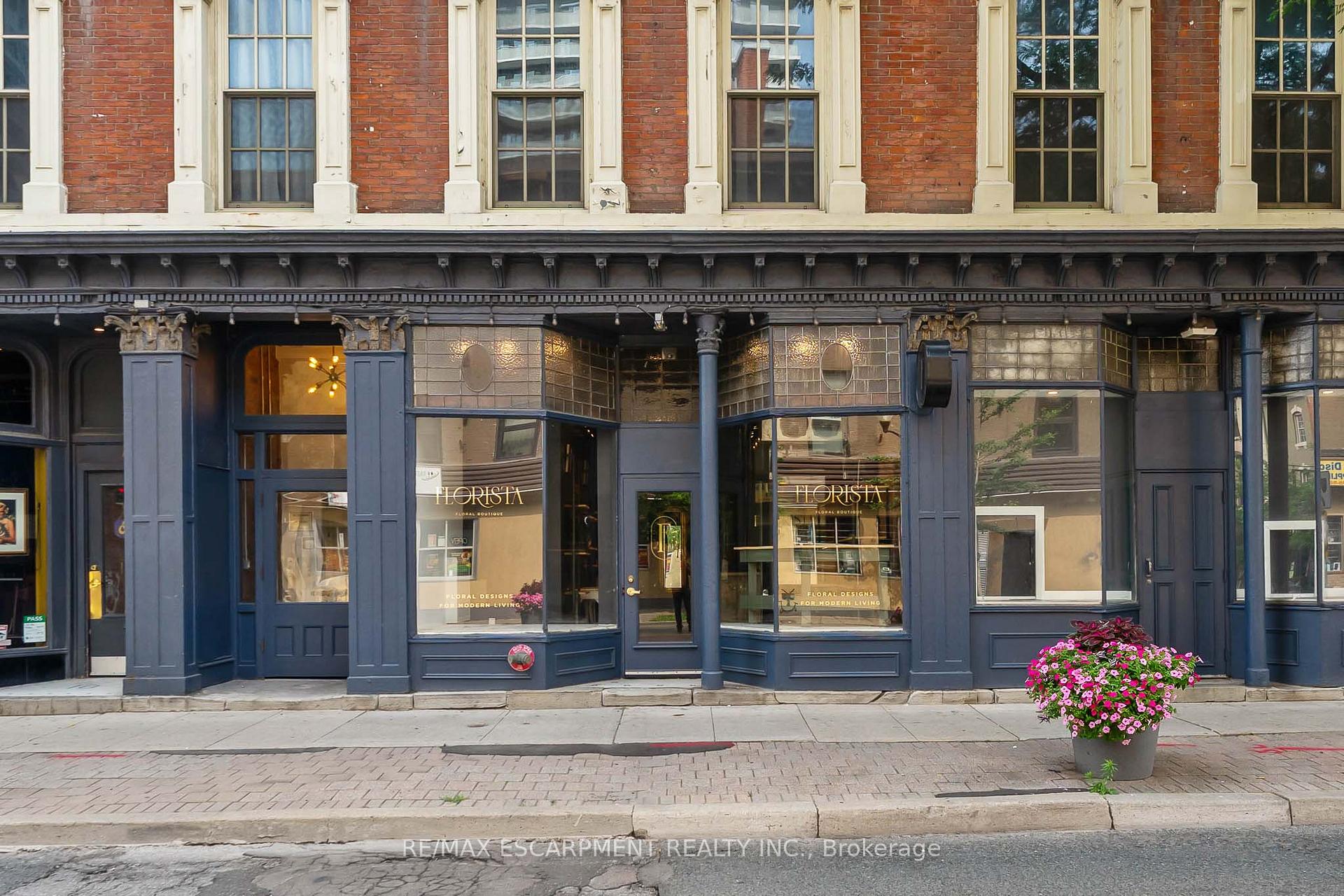 6 John Street N, Hamilton, On L8r 1g9