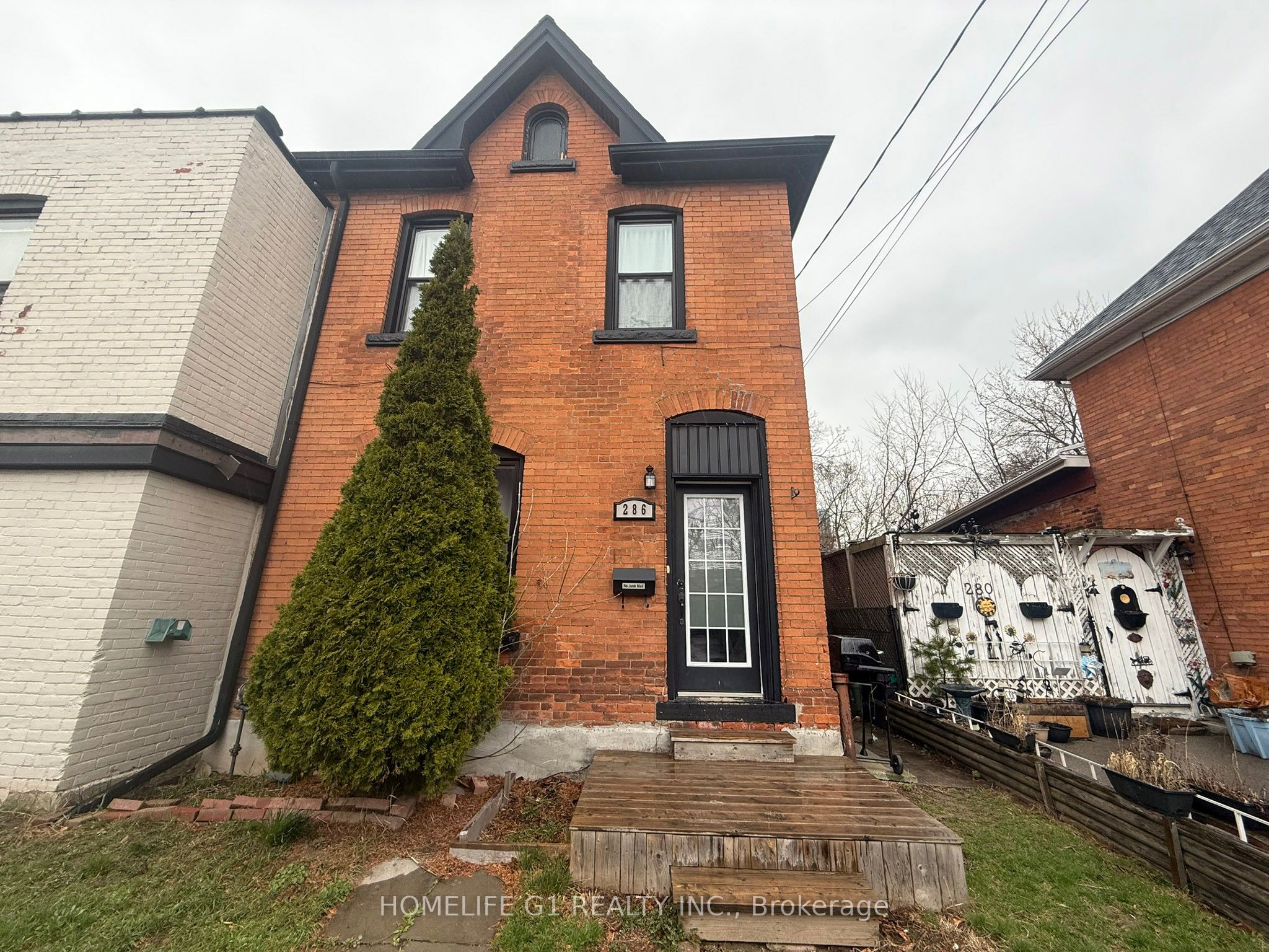 286 Hunter Street W, Hamilton, On L8p 1s3