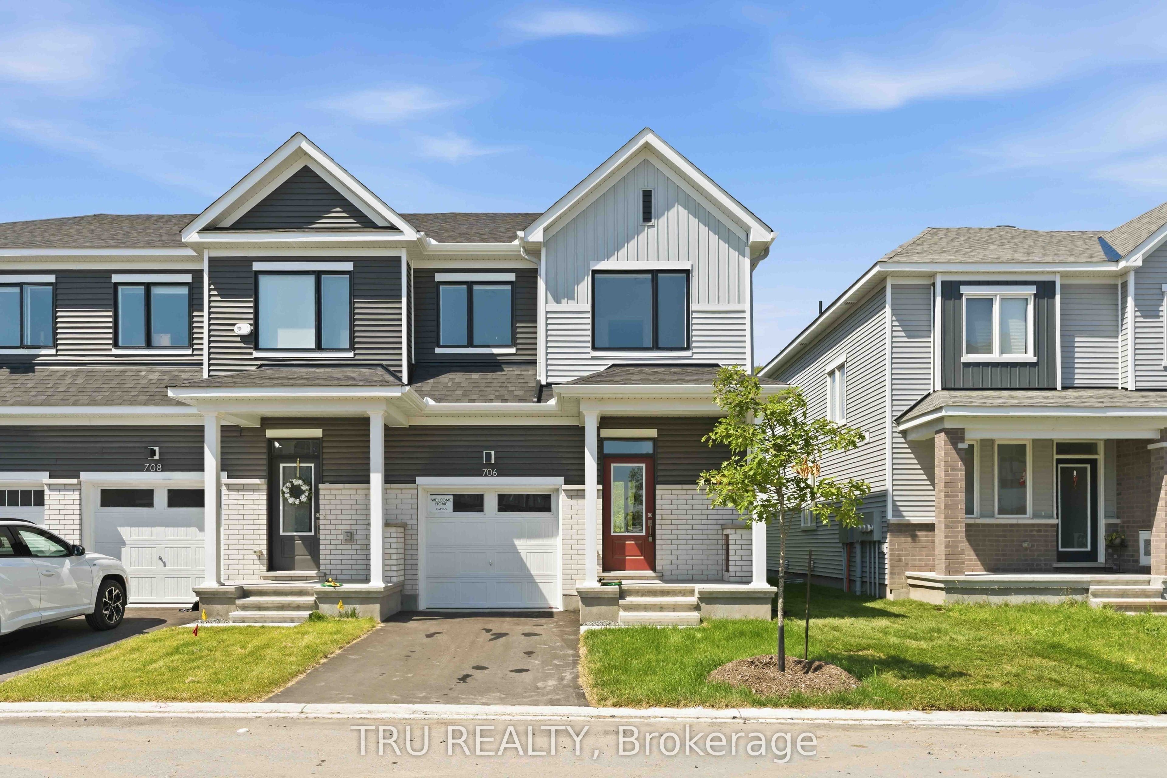 706 Expansion Road, Barrhaven, On K2j 7g4
