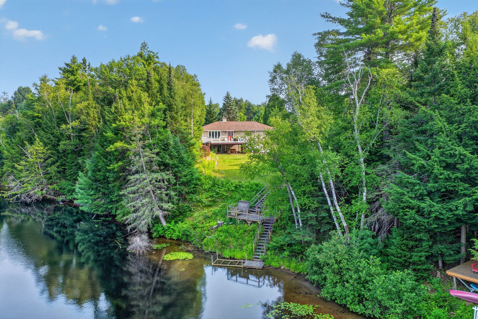44 Shellwood Shores Avenue, Huntsville, On P1h 2m4