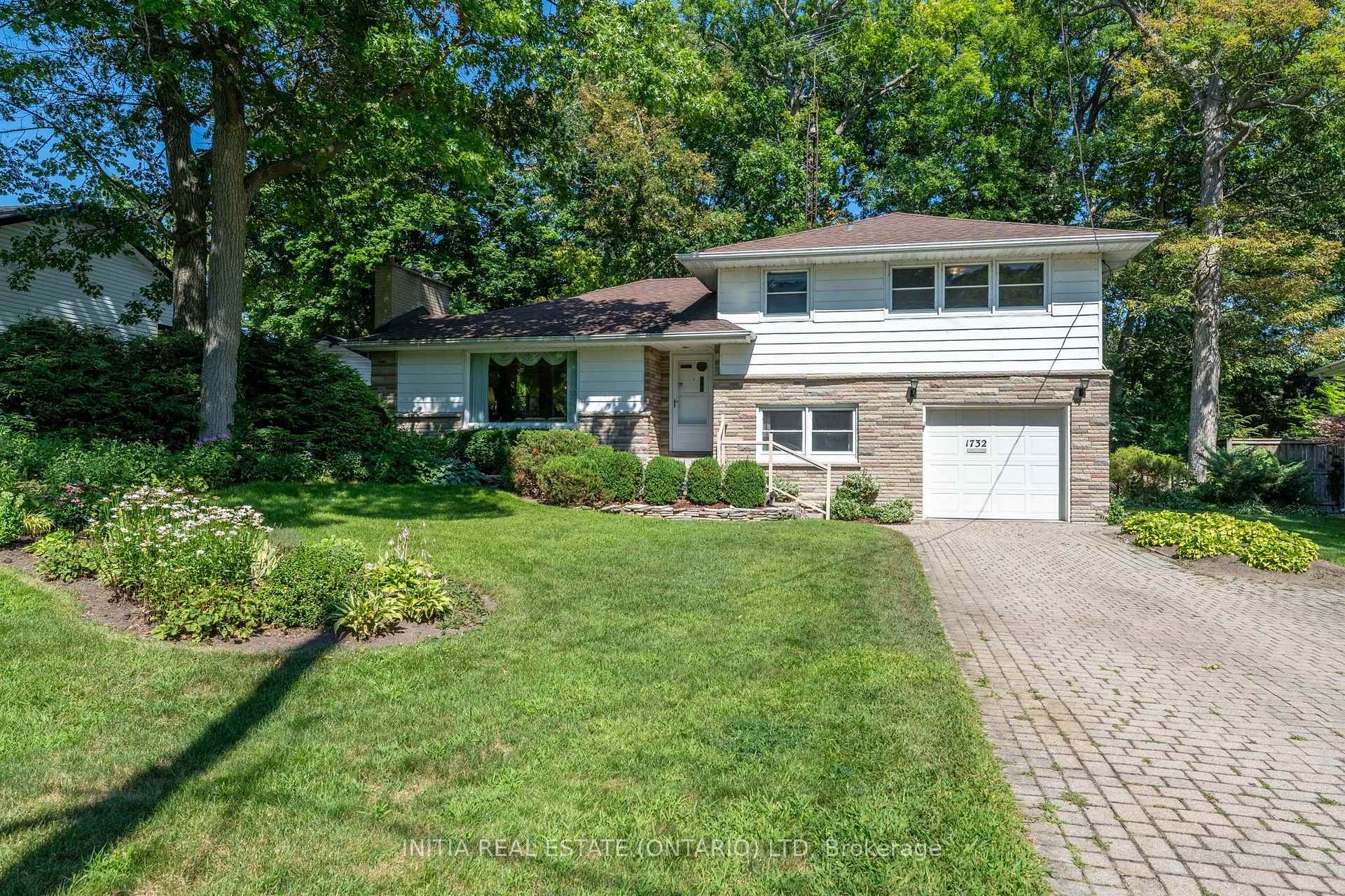 1732 Rutherglen Close, Sarnia, On N7s 3r9