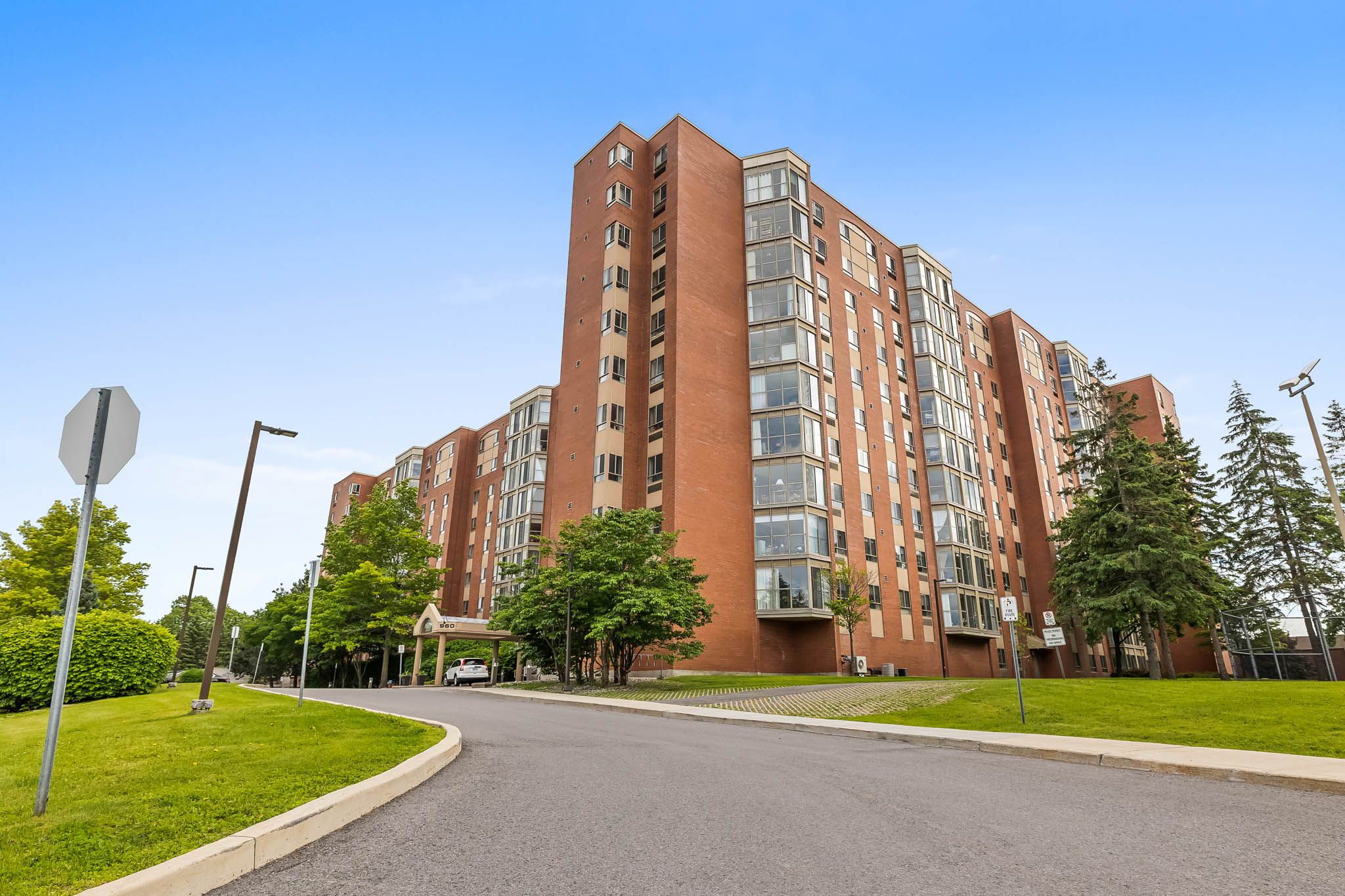 960 Teron Road 1001, Kanata, On K2k 2b6