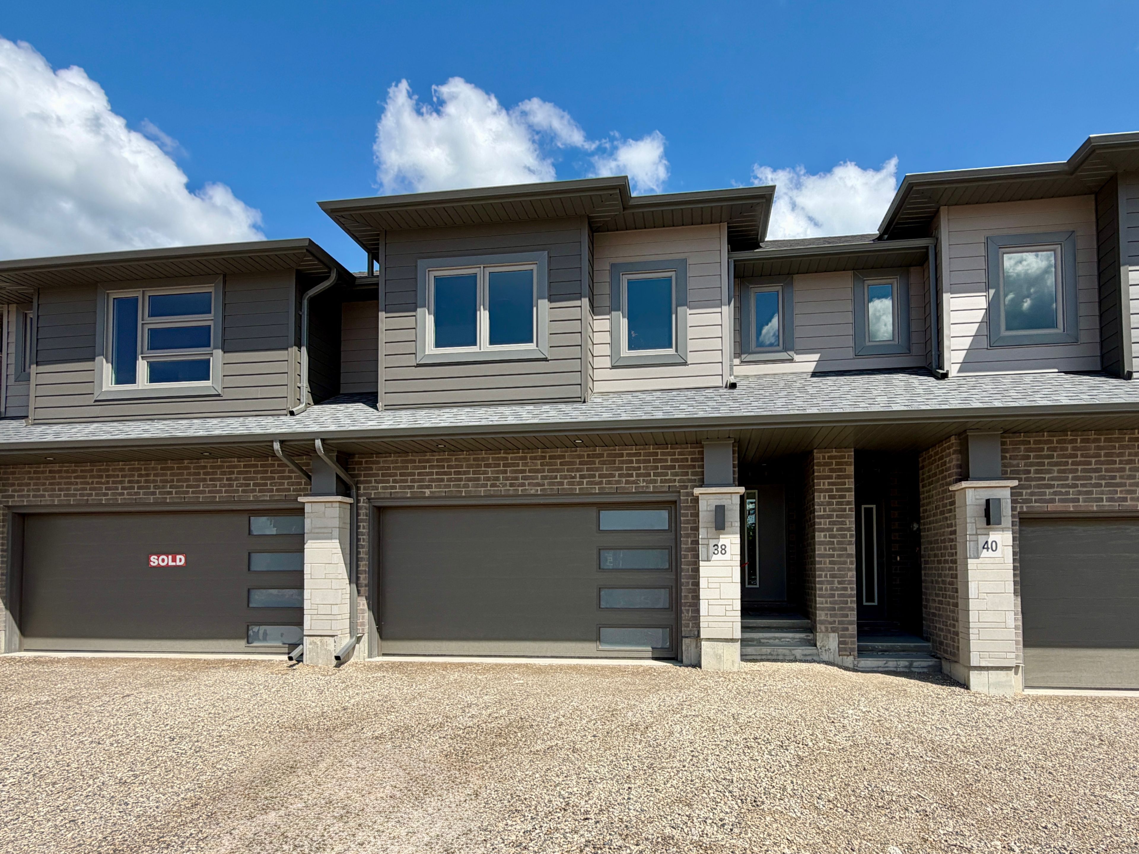 38 Finch Street, Tillsonburg, On N4g 0l9