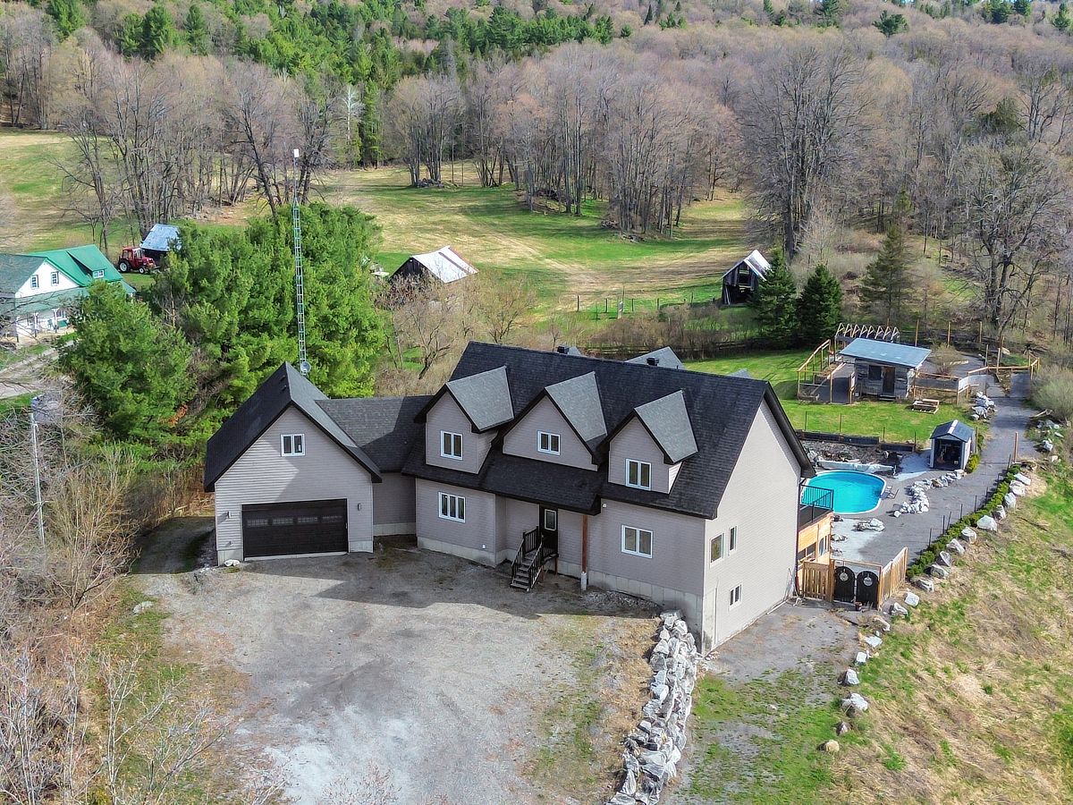 3968 Elphin Maberly Road, Frontenac, On K0h 2r0
